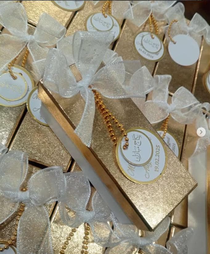 Elegant Qabool Hai Printing Wedding Favor Box In  Gold & White - image 4