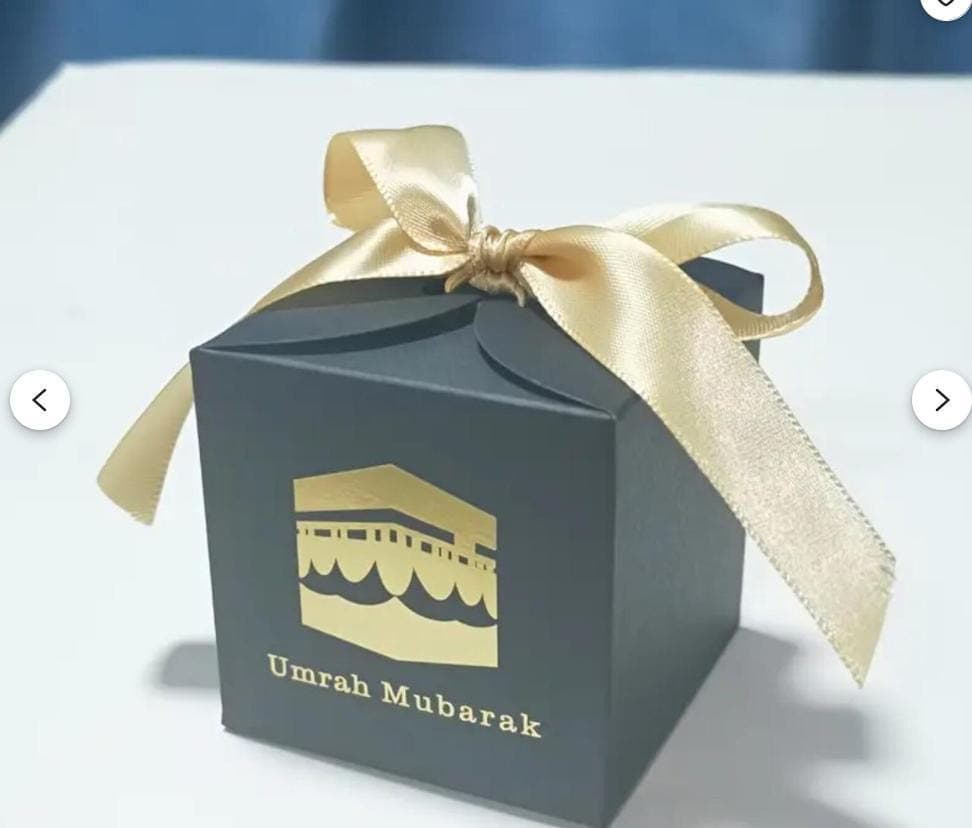 Umrah Mubarak Favor Box, Gold Kaaba Print