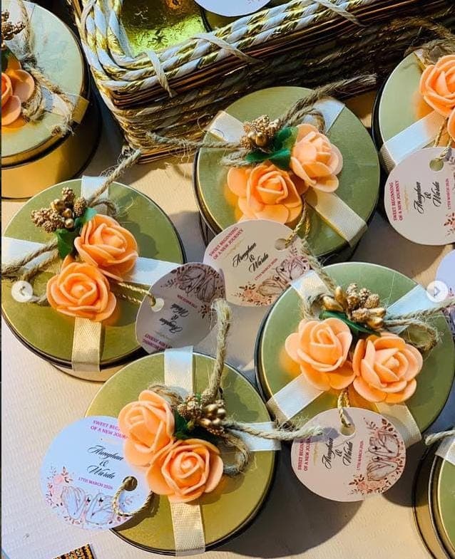 Gold Flower Detail Favor Boxes, Wedding Chocolate Sweet Treat Packaging. - image 4