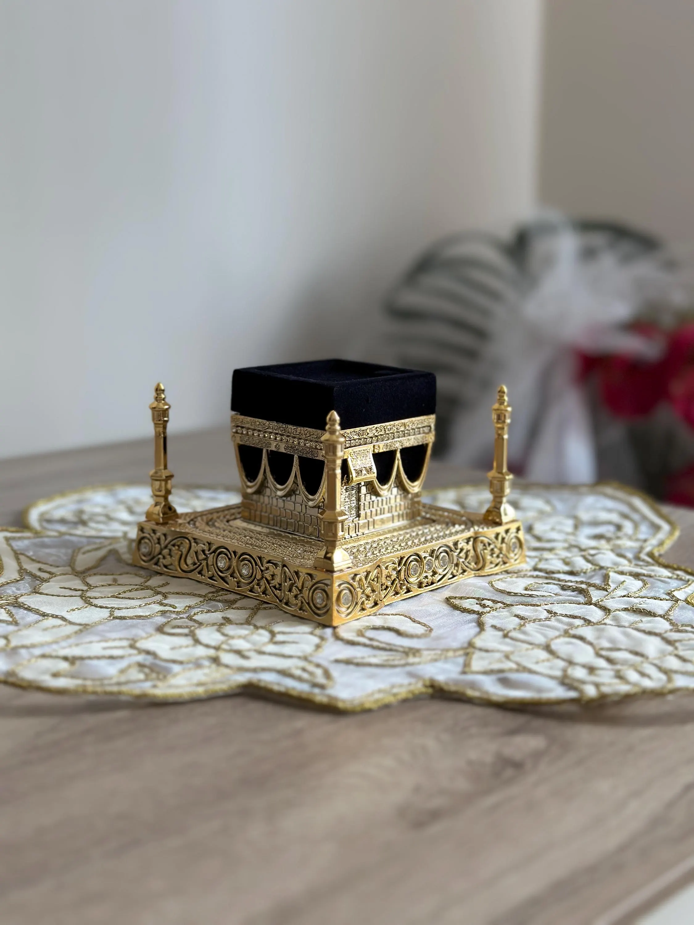 Kaaba Replica: Masjid Al Haram Figurine, Islamic Table Home Decoration - image 5