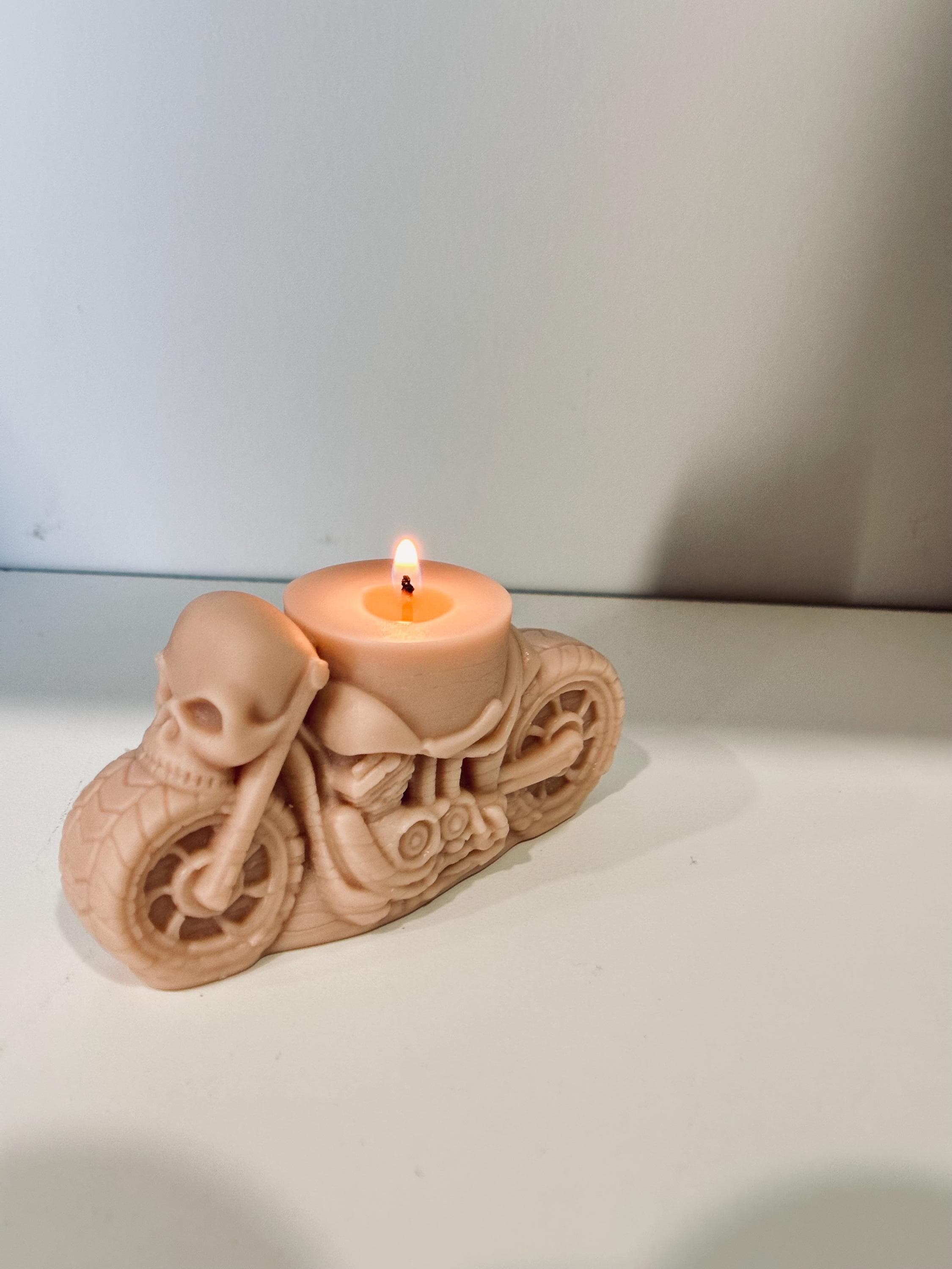 Skull Motorcycle Soy Candle – Gothic Biker Decor, Handmade Halloween Gift, Unique Skull Home Accent