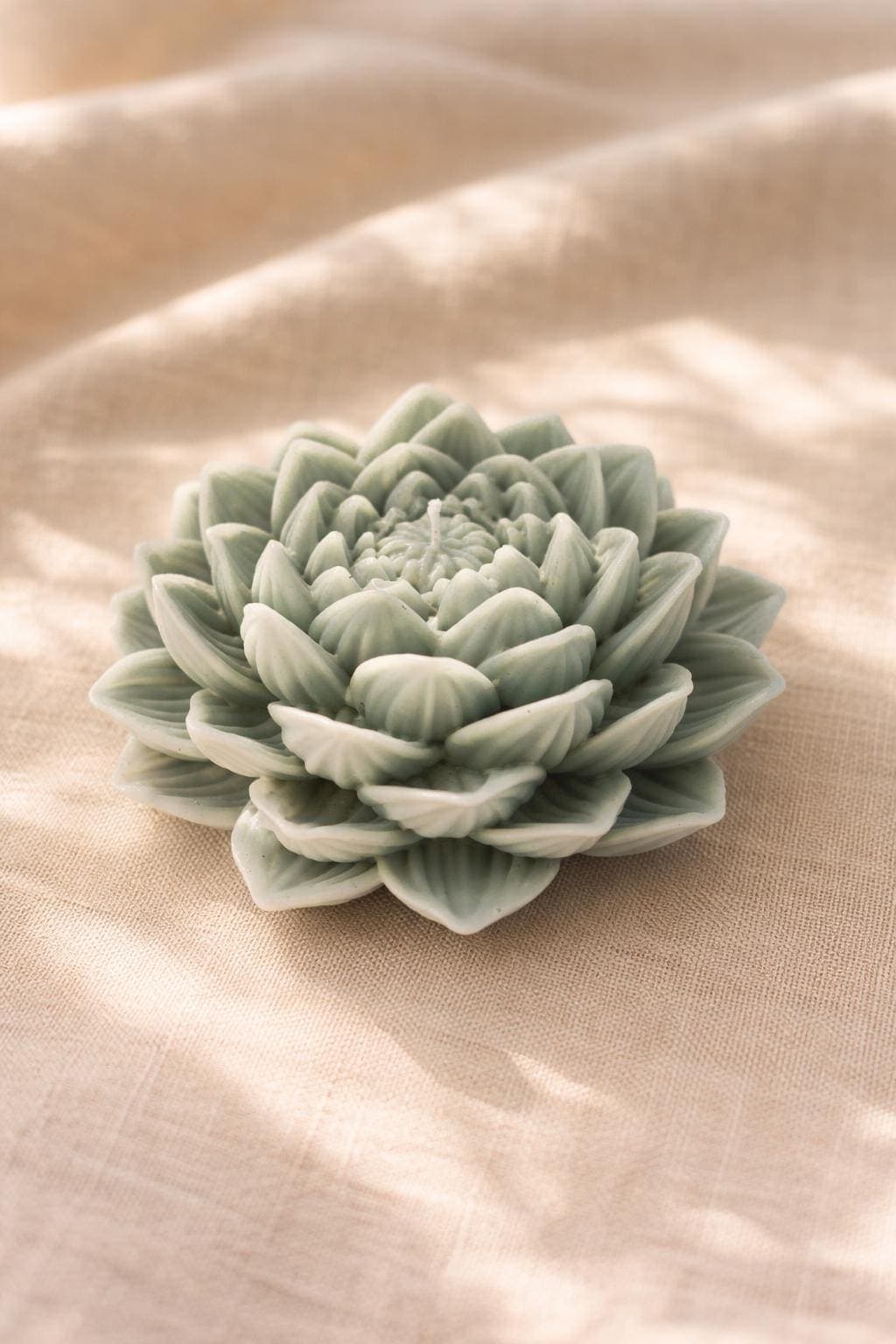 Lotus Flower Candle | Aesthetic Floral Soy Wax Candle | Minimalist Home Decor Gift - image 3