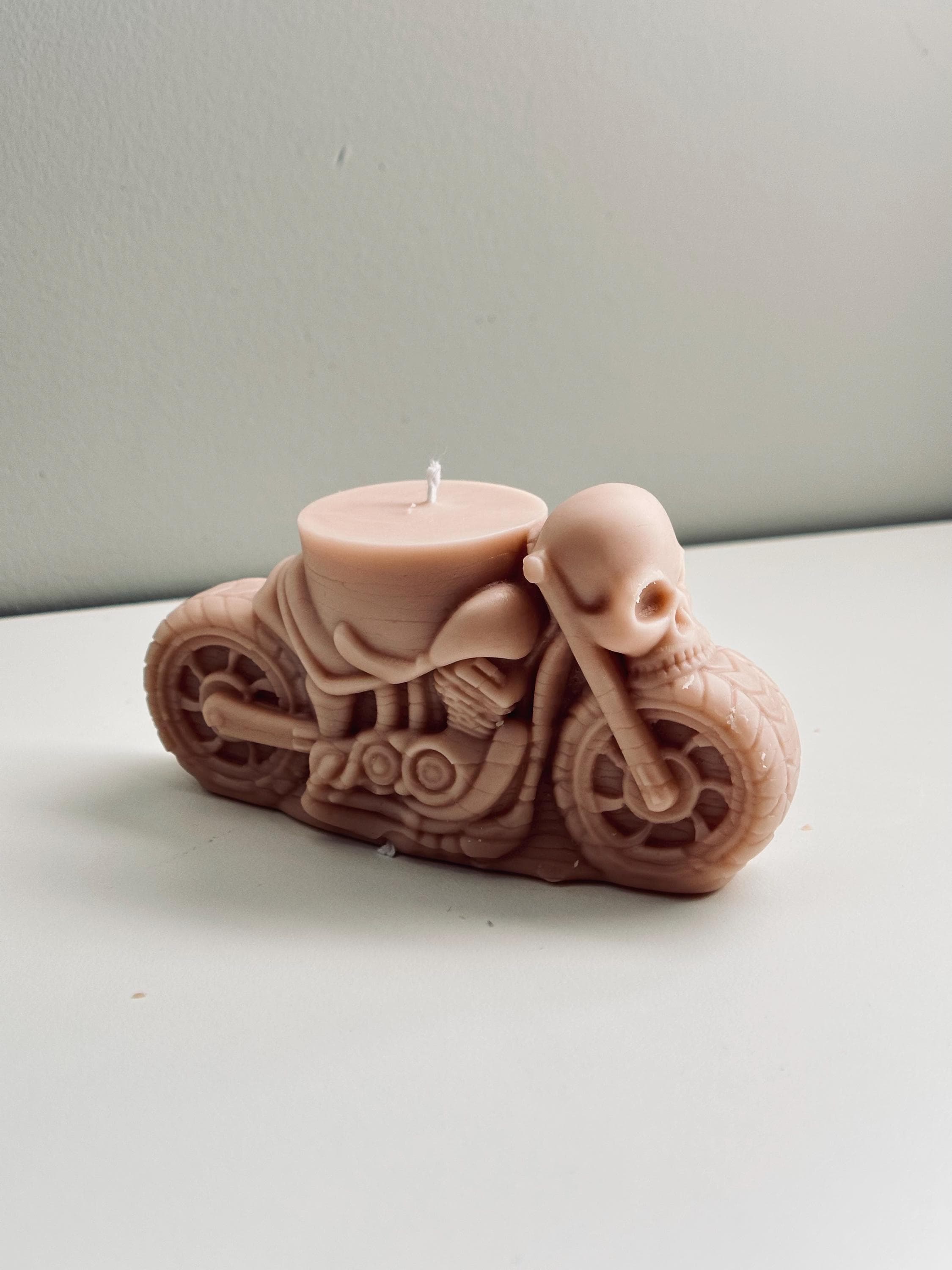 Skull Motorcycle Soy Candle – Gothic Biker Decor, Handmade Halloween Gift, Unique Skull Home Accent - image 4