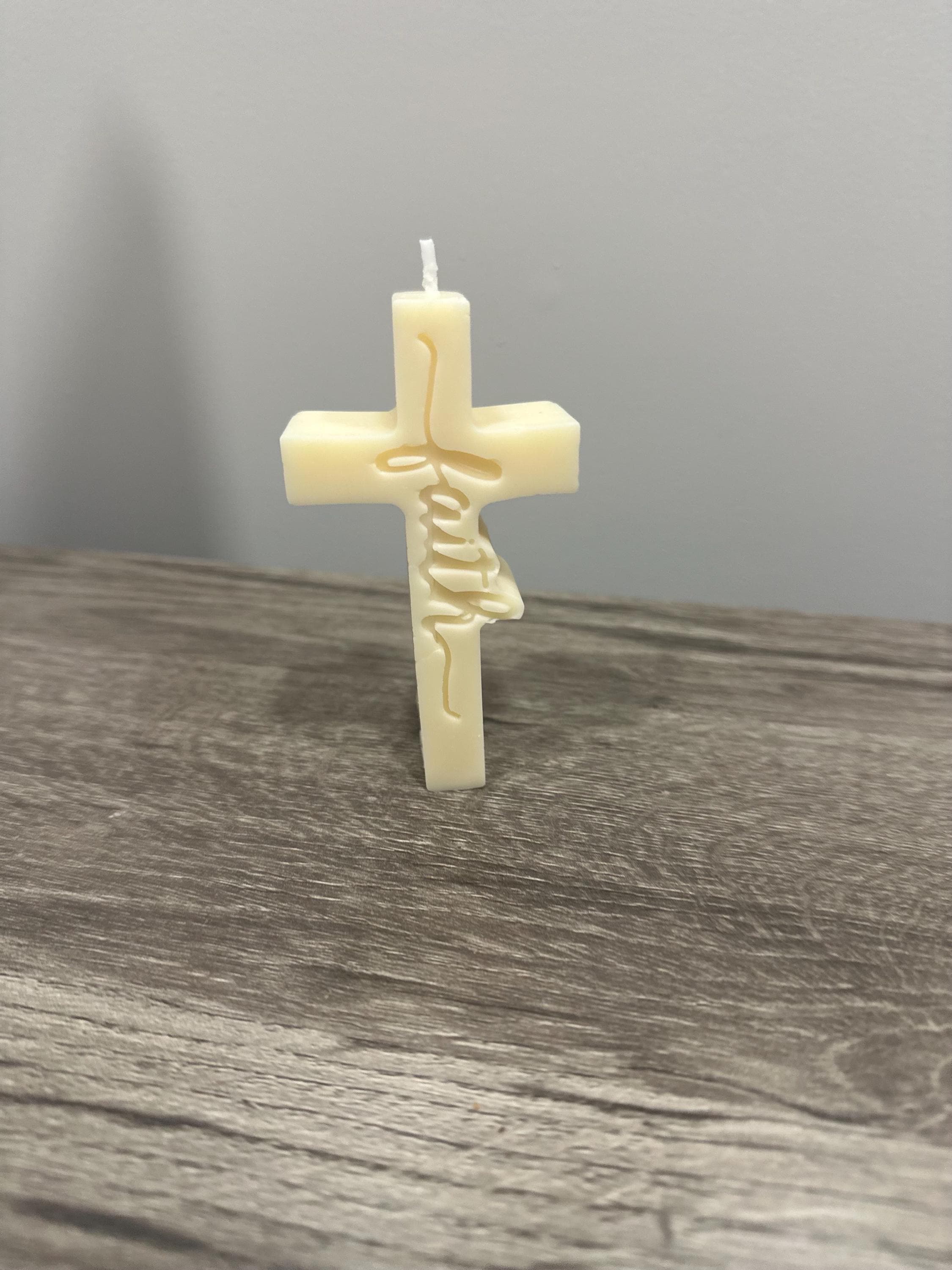 Cross Candle – Christian Soy Candle, Religious Gift, Faith Decor, Minimalist Christian Home Decor - image 4