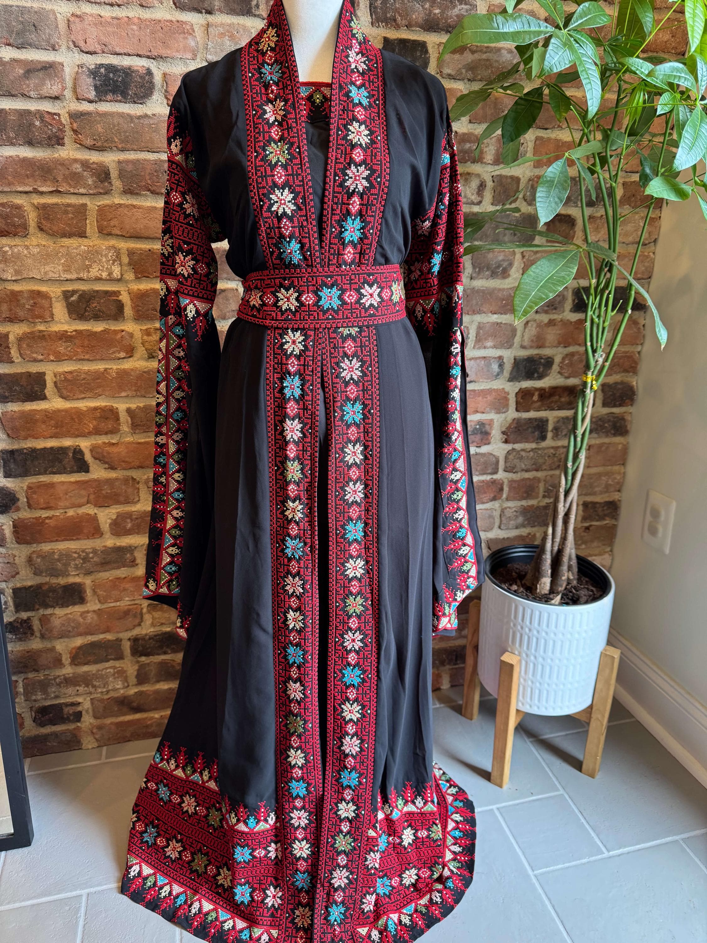 Luxury 2-Piece Embroidered Abaya Set – Chiffon Overlay with Inner Dress & Belt - image 4