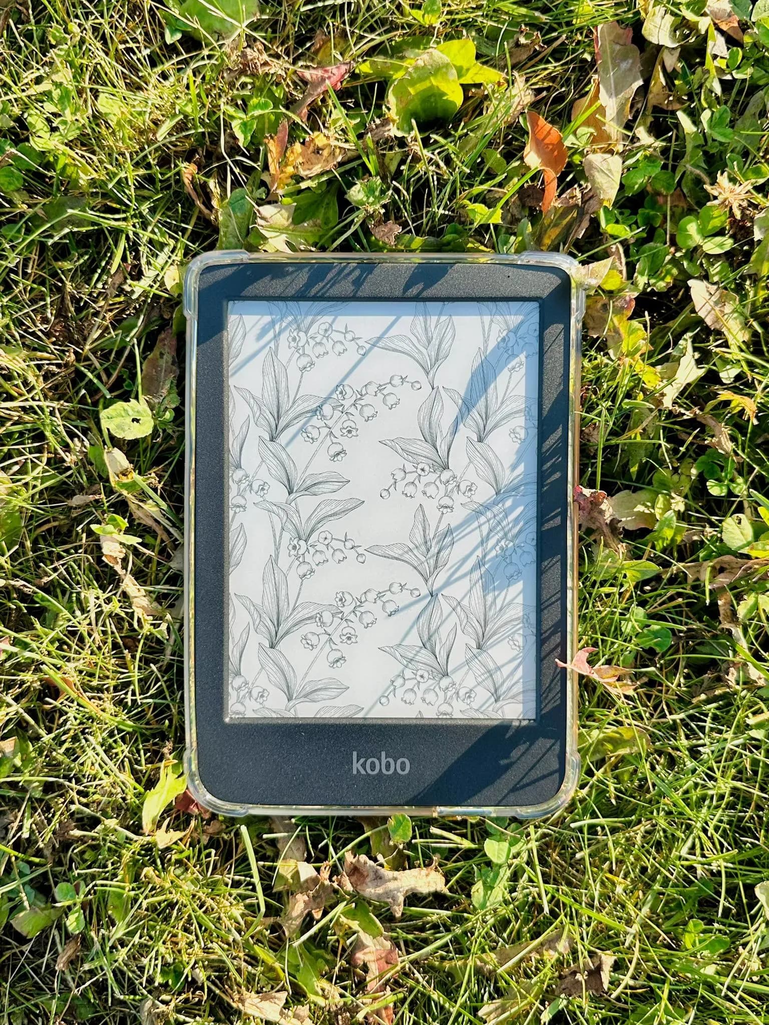 Kobo Clara Light Floral Wallpaper Set – 3 Botanical eReader Backgrounds (Color & BW) - image 4
