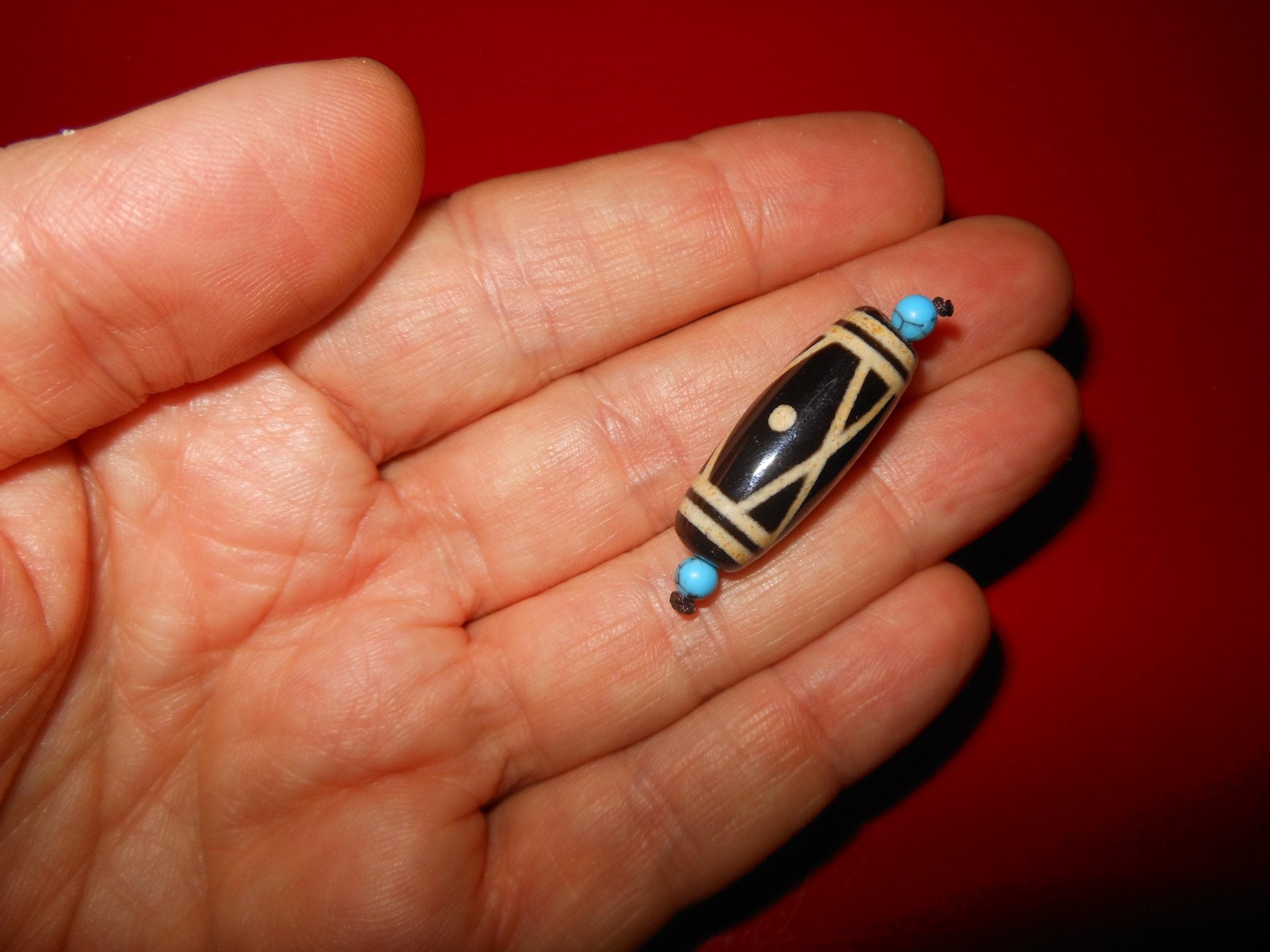 no. 98 - VERY RARE Three Eyes - Gzi Dzi Himalaya Tibet Amulet Bead - Man Necklace - Tibetan Mala - image 5
