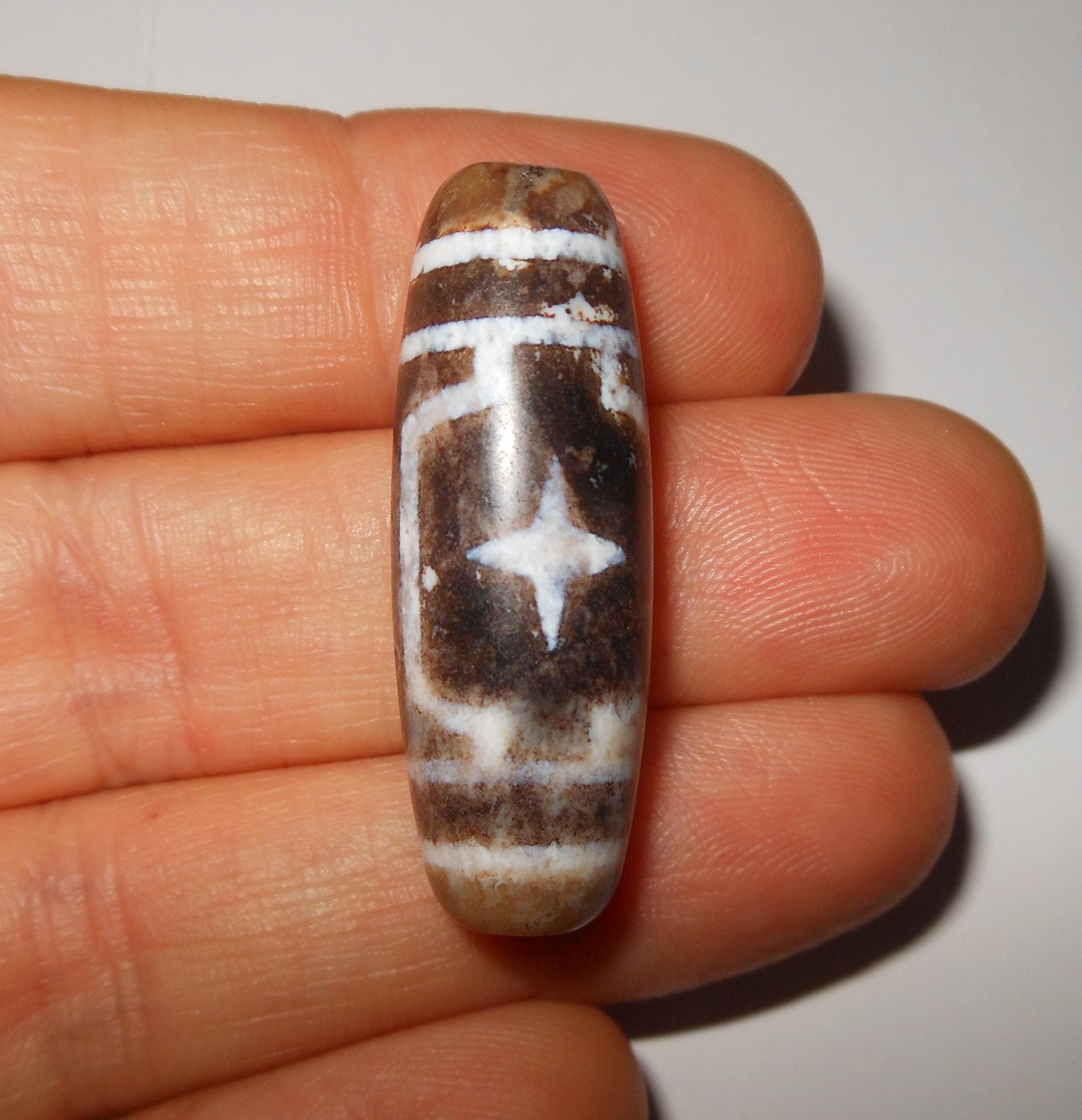 no. 148 - Two Stars - Gzi Dzi Himalaya Tibet Amulet Bead - Man Necklace - Tibetan Mala