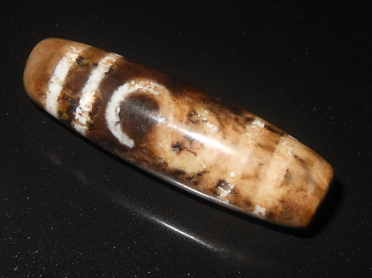 no. 64 - The Hook who attracts Money and Wealth - Tibetan Dzi Amulet - Amuleto Dzi Tibetano - Tibetische Dzi Amulett - image 5