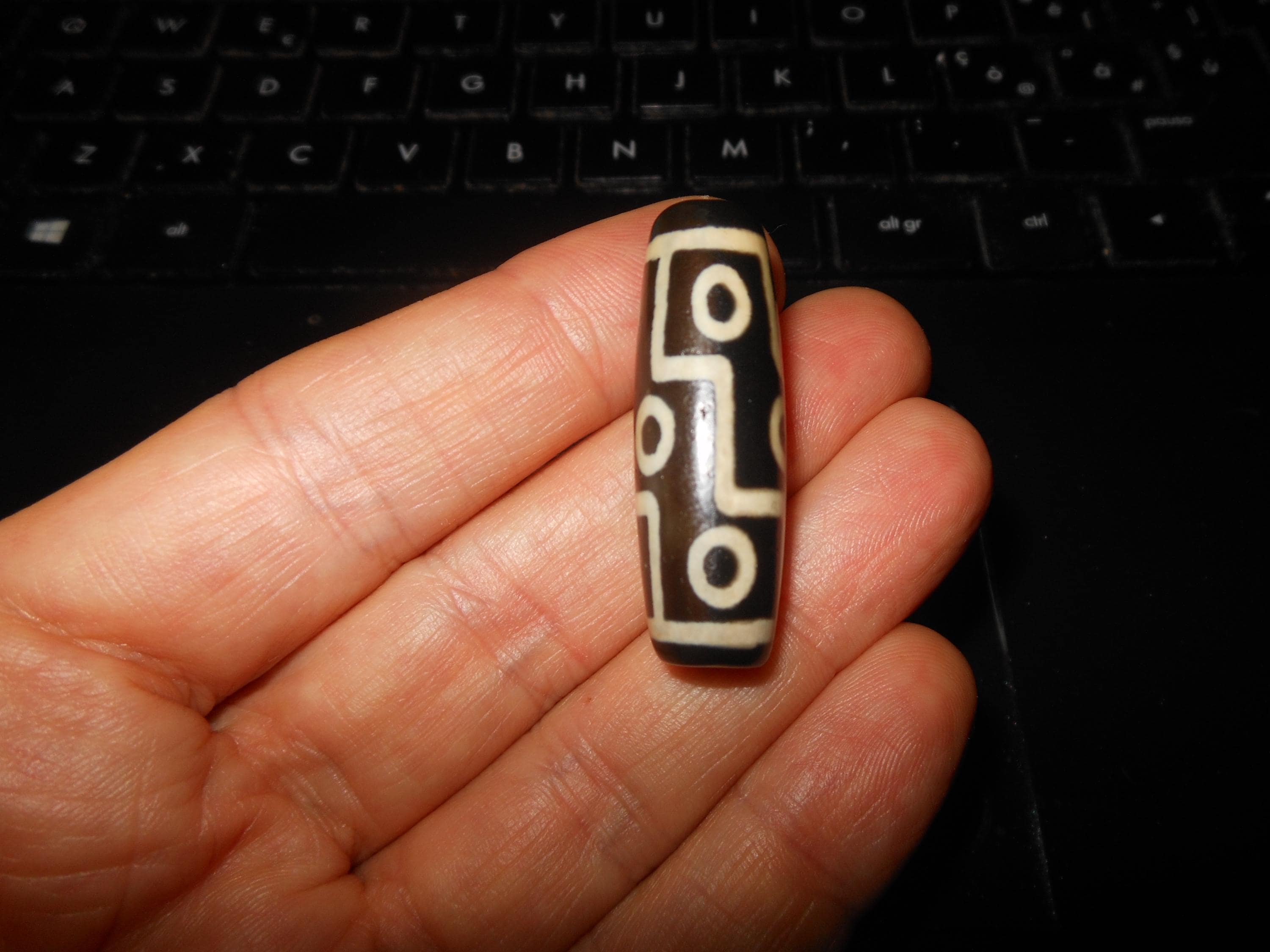 no. 152 - Rare Nine Eyes - Gzi Dzi Himalaya Tibet Amulet Bead - Man Necklace - Tibetan Mala