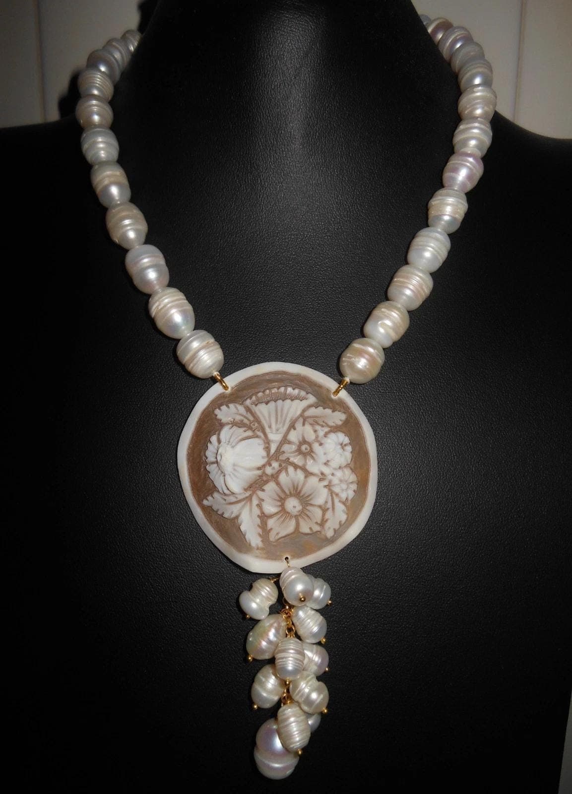 Magnifica collana perle barocche acqua dolce cammeo Bouquet Fiori