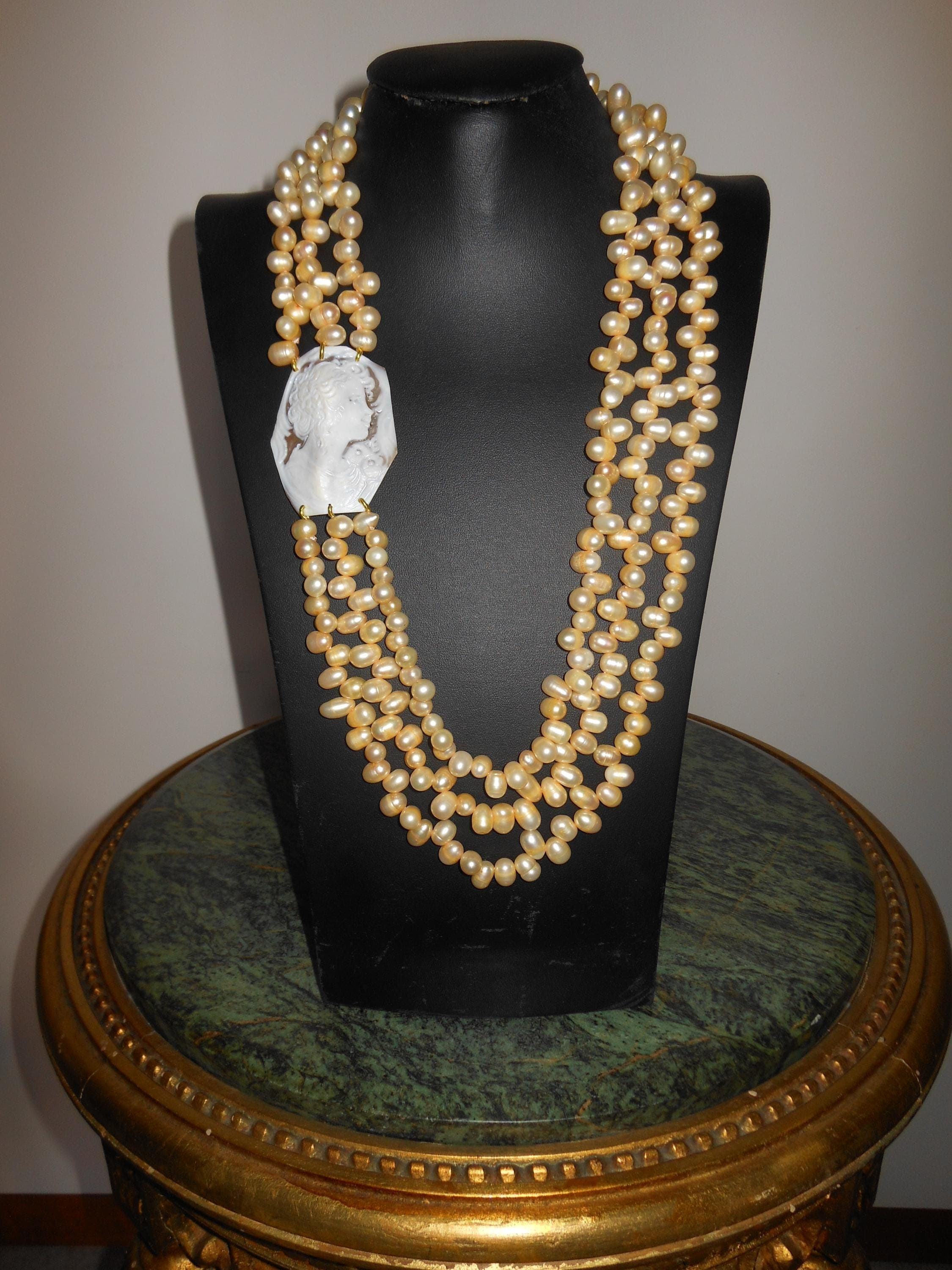 Maestosa collana MERLETTO Perle Yellow acqua dolce cammeo Lady