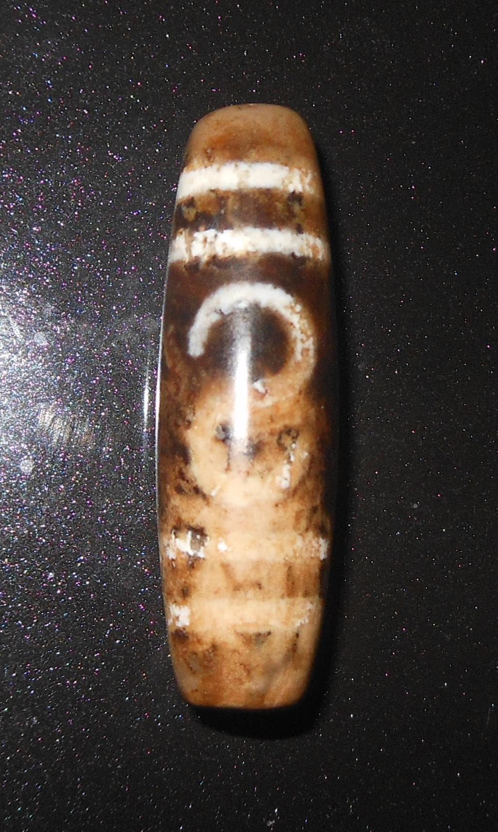 no. 64 - The Hook who attracts Money and Wealth - Tibetan Dzi Amulet - Amuleto Dzi Tibetano - Tibetische Dzi Amulett - image 3