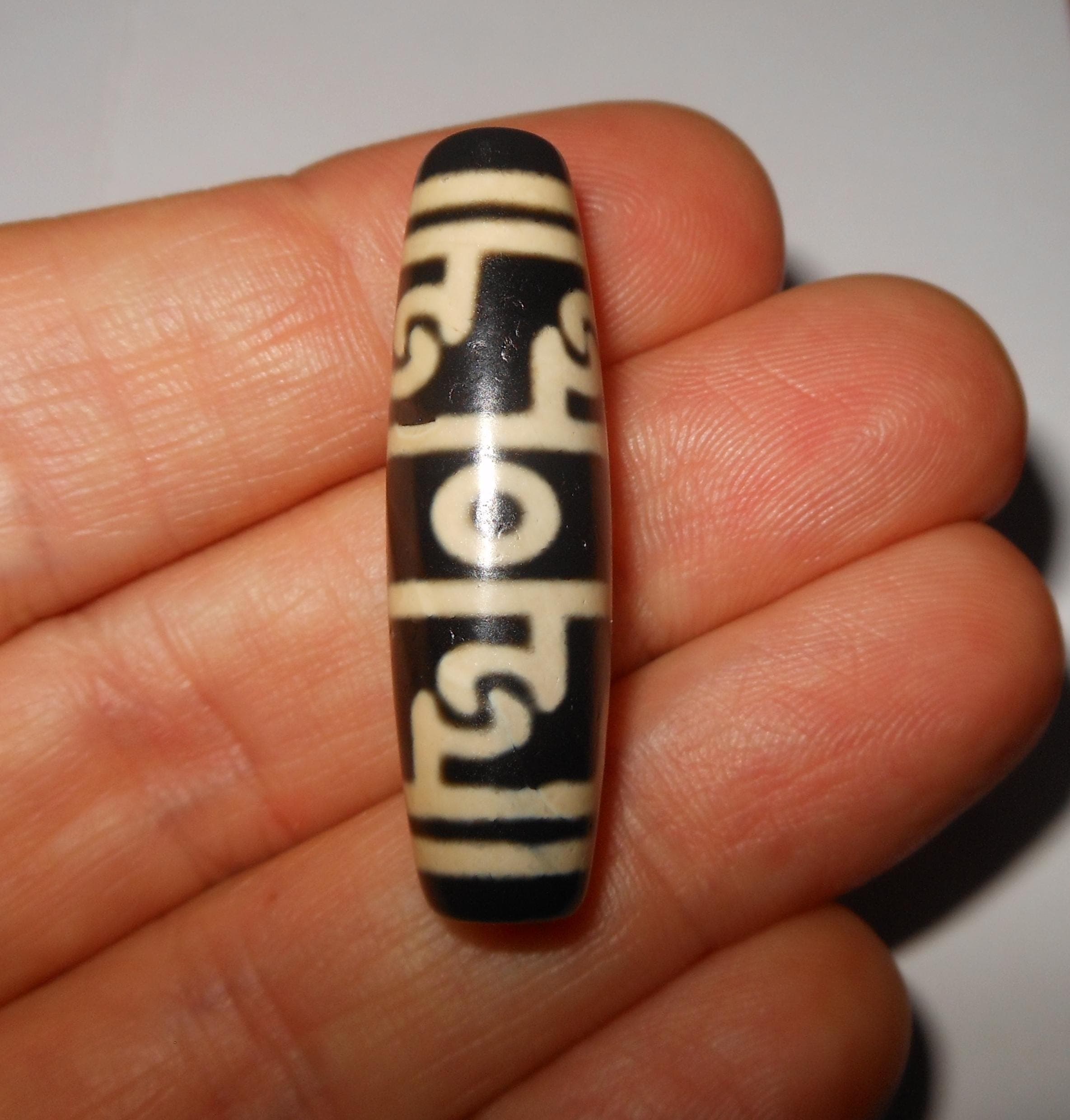 no. 147 - Padmasambhava - Gzi Dzi Himalaya Tibet Amulet Bead - Man Necklace - Tibetan Mala