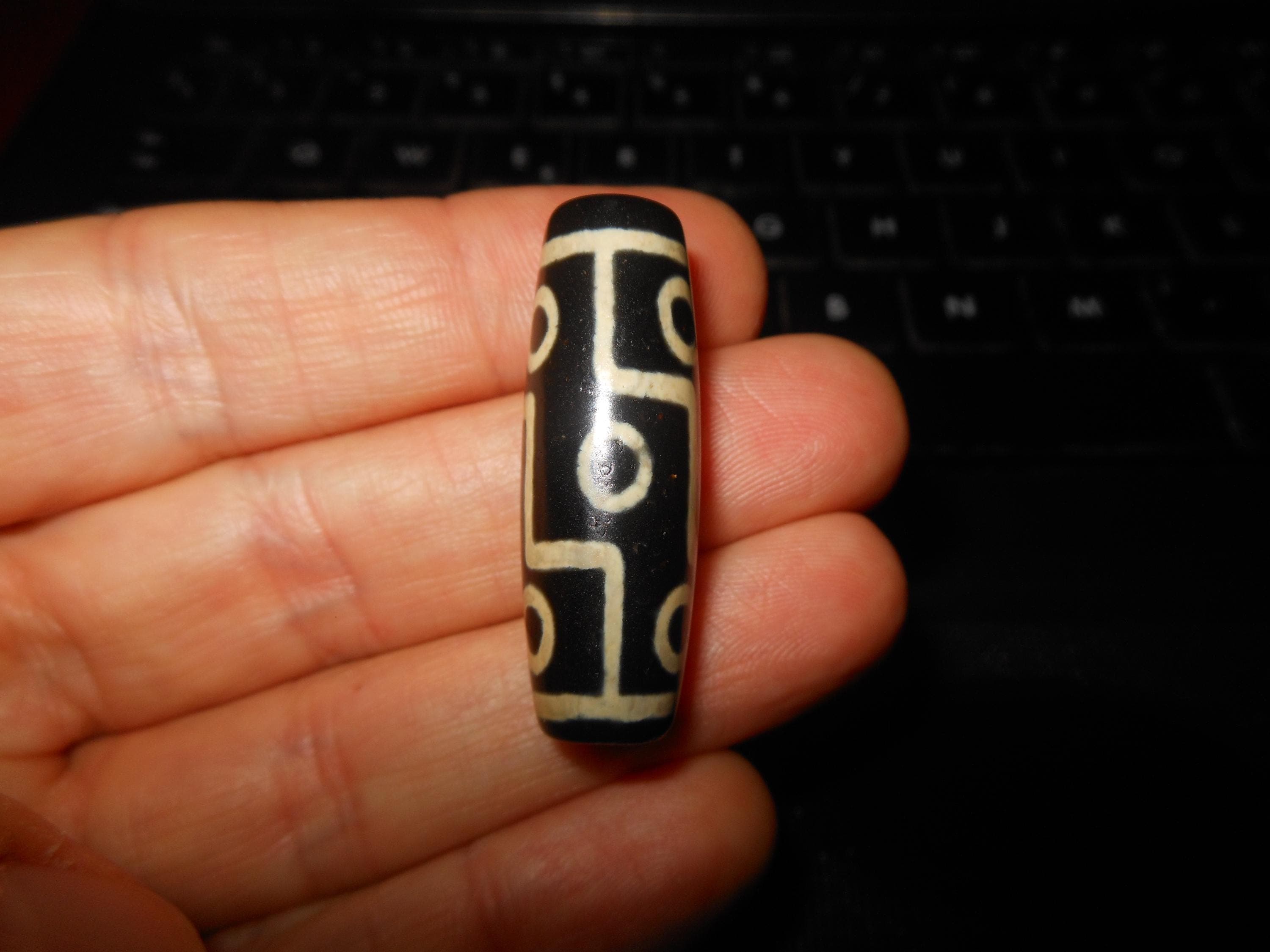 no. 155 - Rare Nine Eyes - Gzi Dzi Himalaya Tibet Amulet Bead - Man Necklace - Tibetan Mala