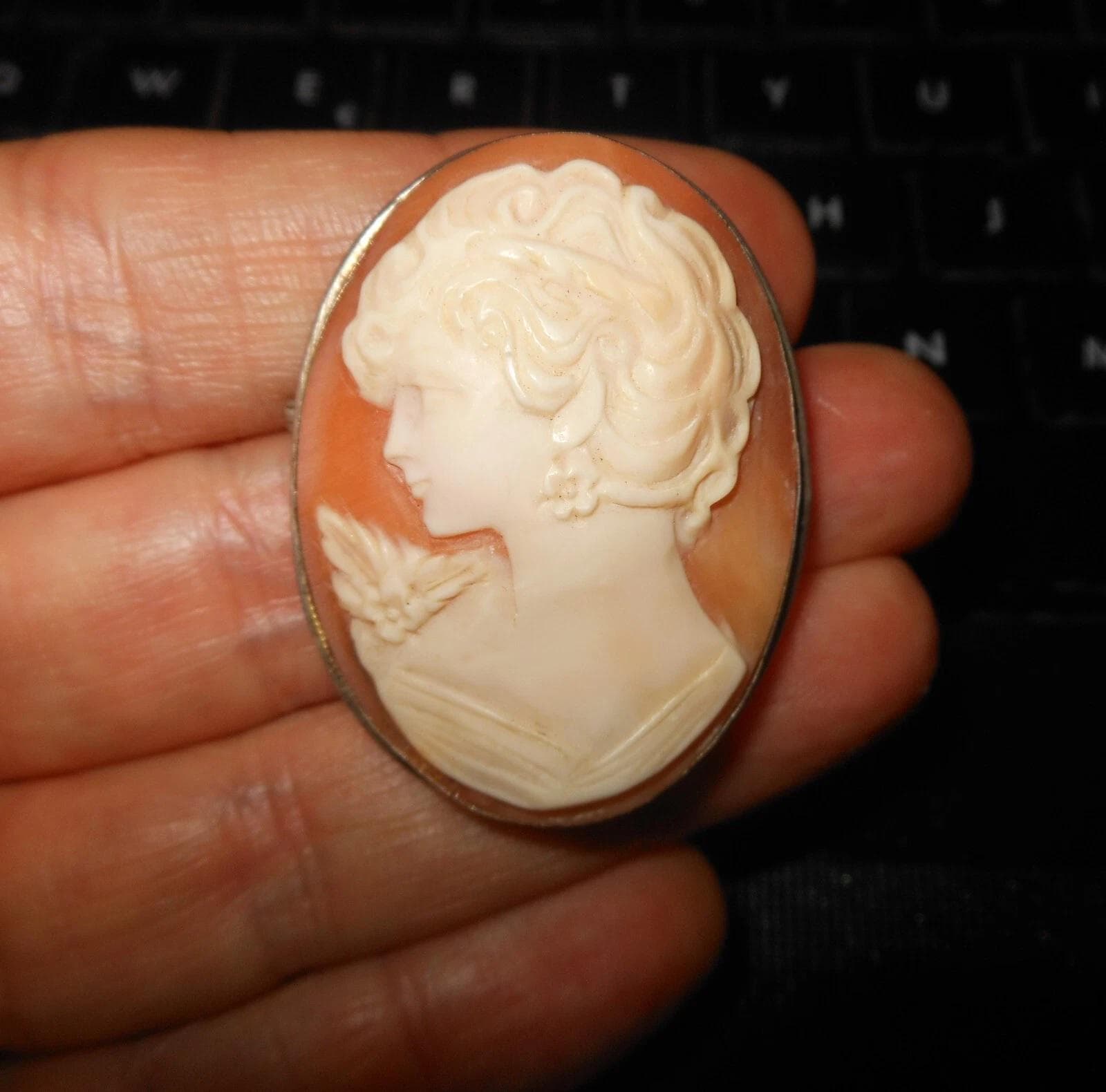 Lady Diana Spencer Portrait HAND MADE Shell Cameo Brooch Pendant - D - image 2