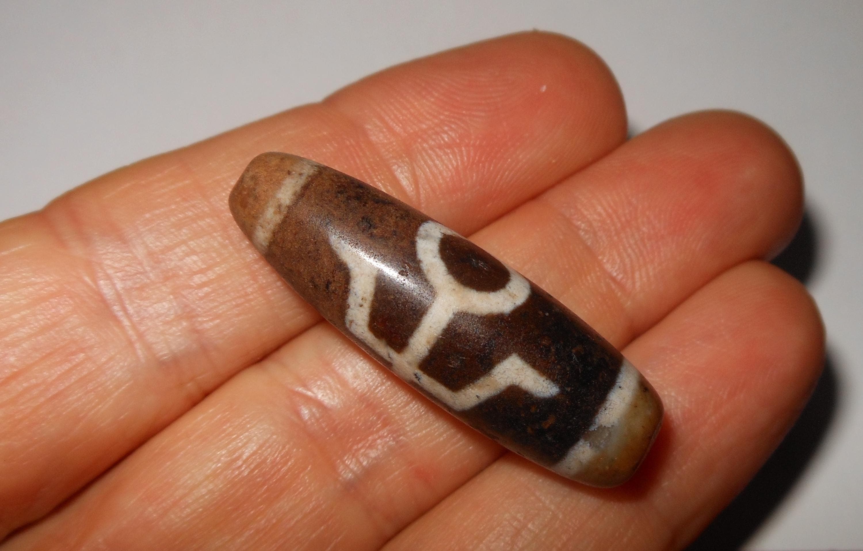 no. 159 - Aristocrat Gzi Dzi Bead - Himalaya Tibet Amulet - Man Necklace - Tibetan Mala