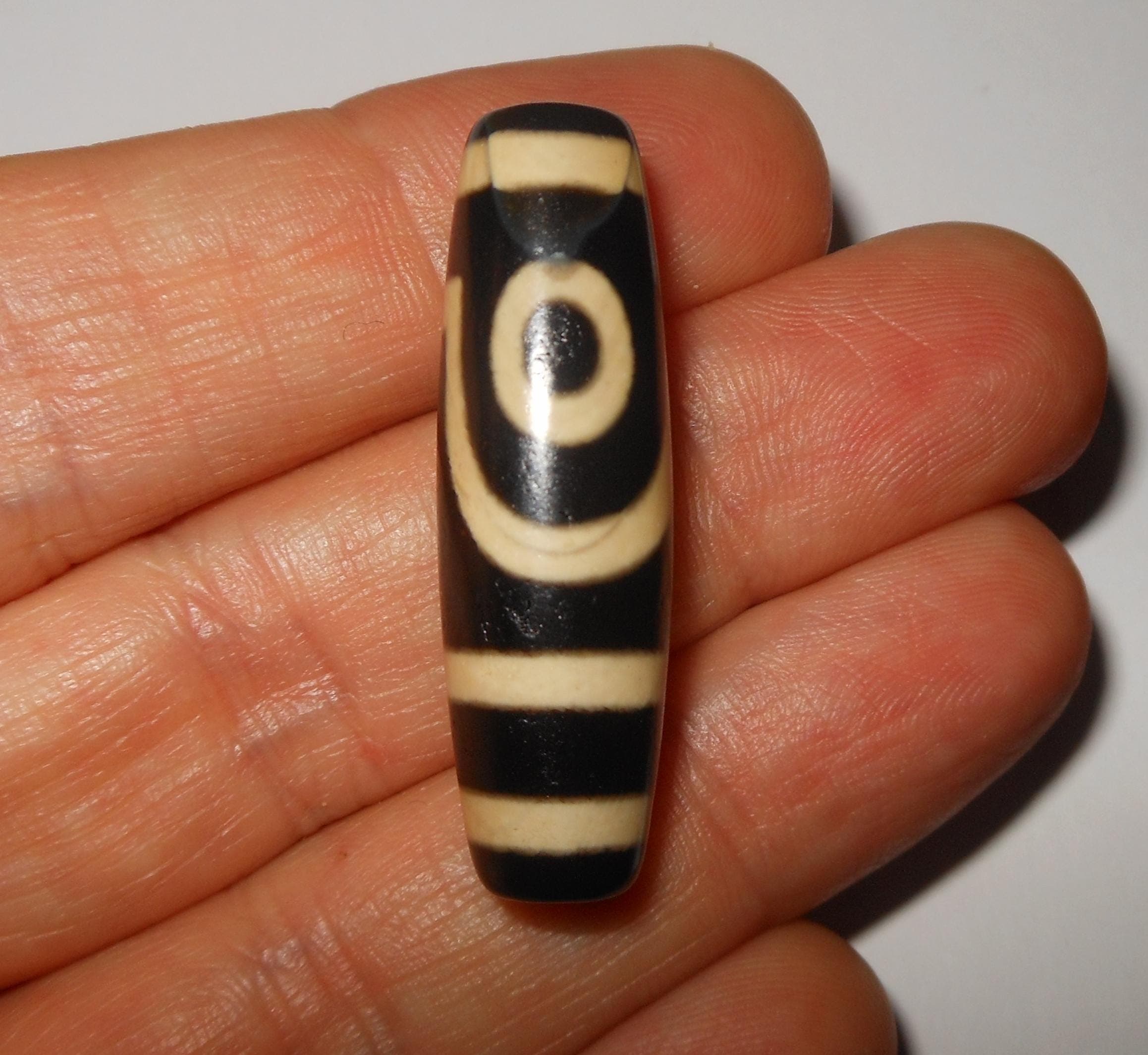 no. 165 - Two Eyes - Gzi Dzi Himalaya Tibet Amulet Bead - Man Necklace - Tibetan Mala - image 3