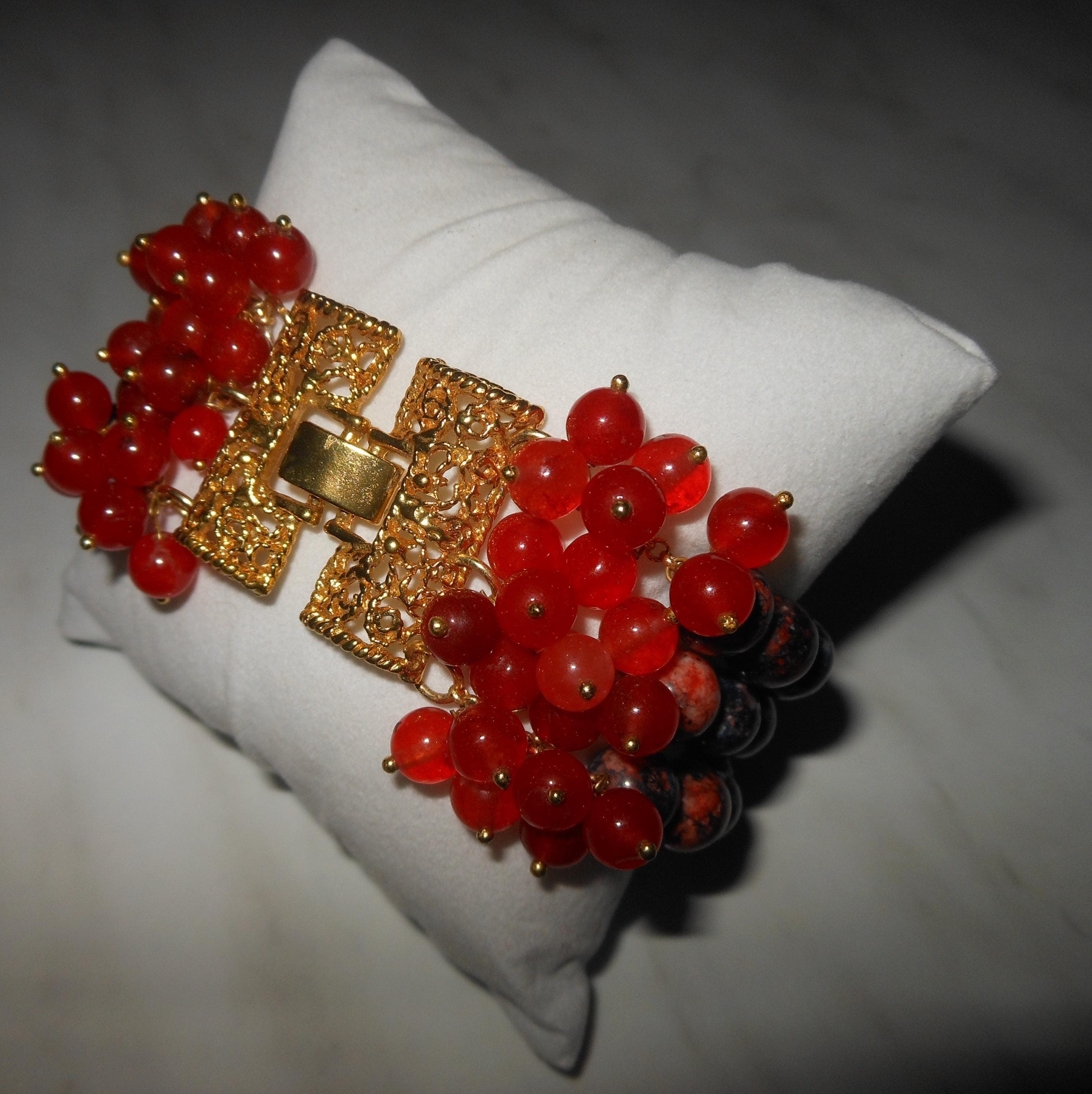 Magnifico bracciale stile bizantino, diaspro blu, corniola, chiusura dorata. - image 5