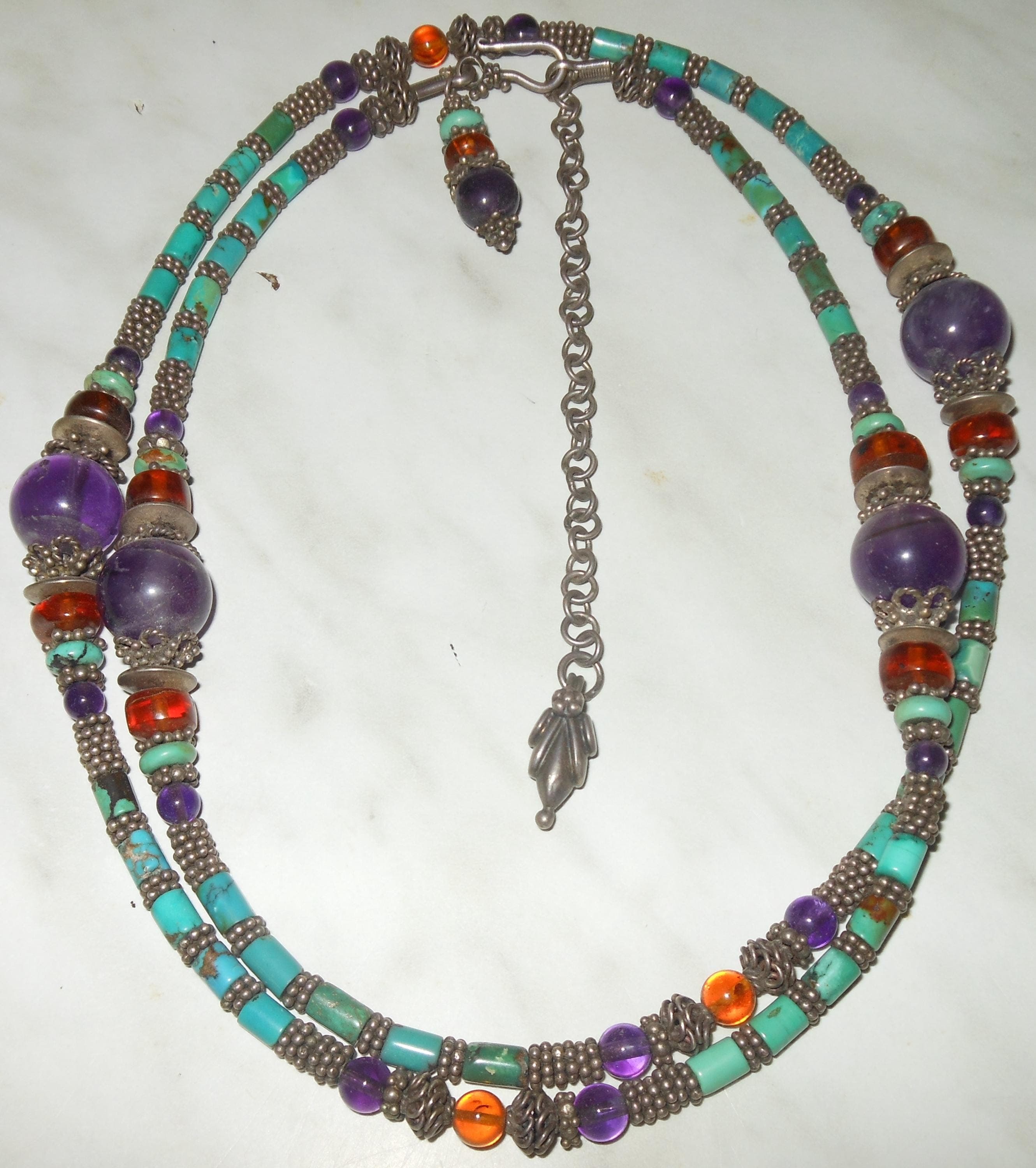Importante collana Tibet argento, turchesi, ametista. - image 3