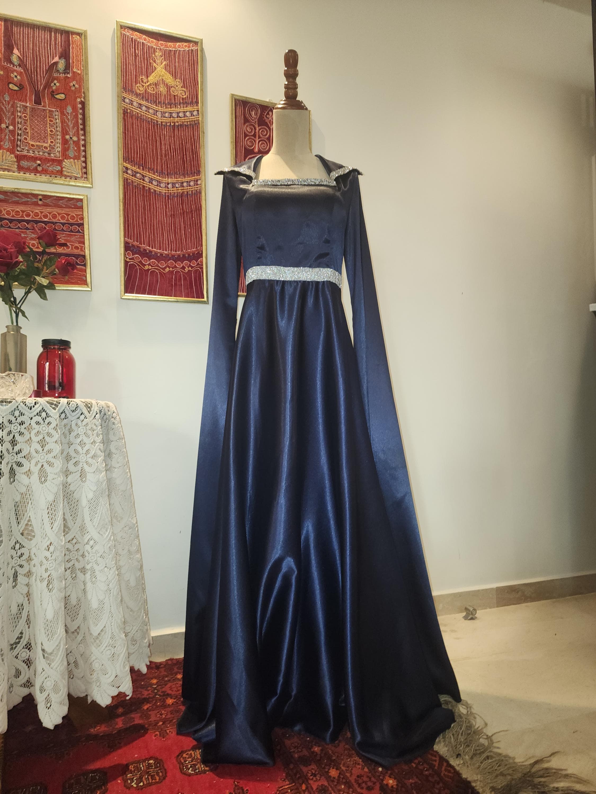 Satin navy blue dress - image 3