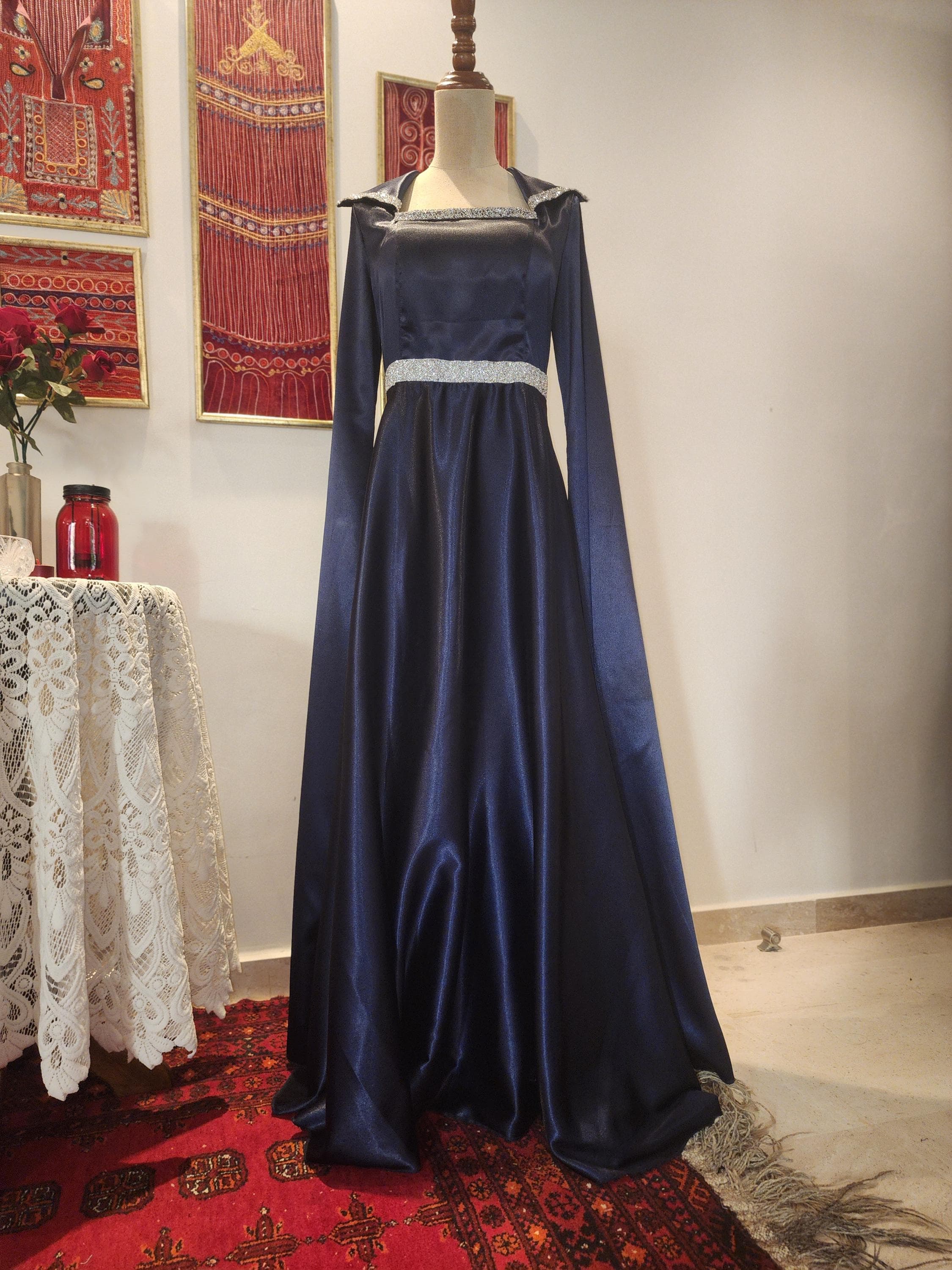 Satin navy blue dress - image 5