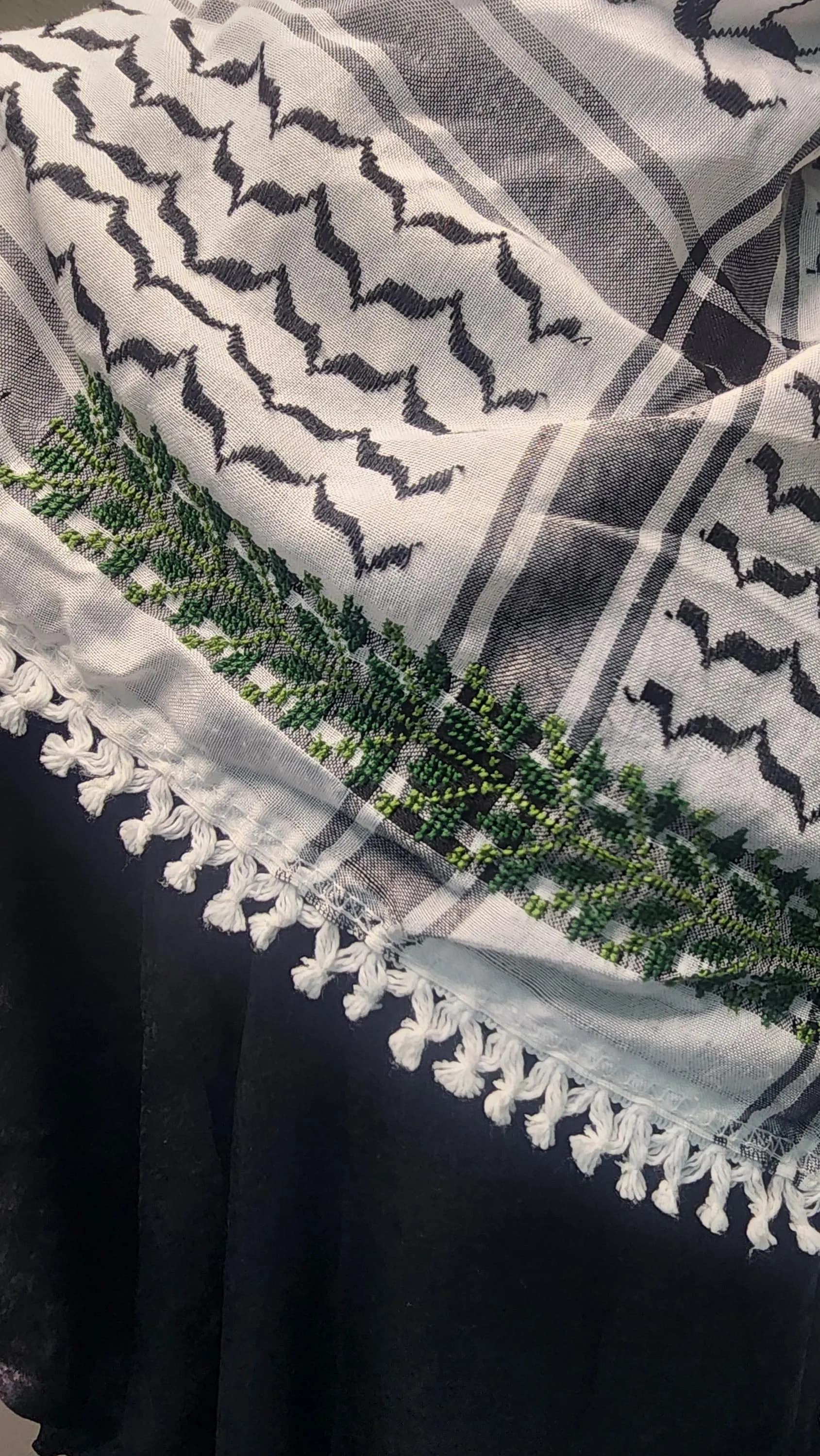 Unisex   Palestinian Keffiyeh: Embroidered Half Scarf ,  tatreez pattern - image 4