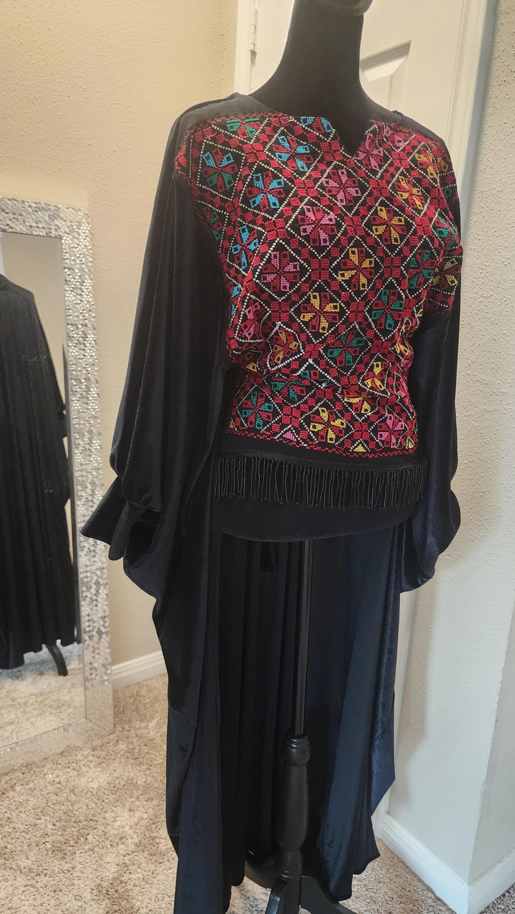 Hand Embroidered Palestinian Tatreez top/abaya/cover-up: Heritage in velvet - image 5
