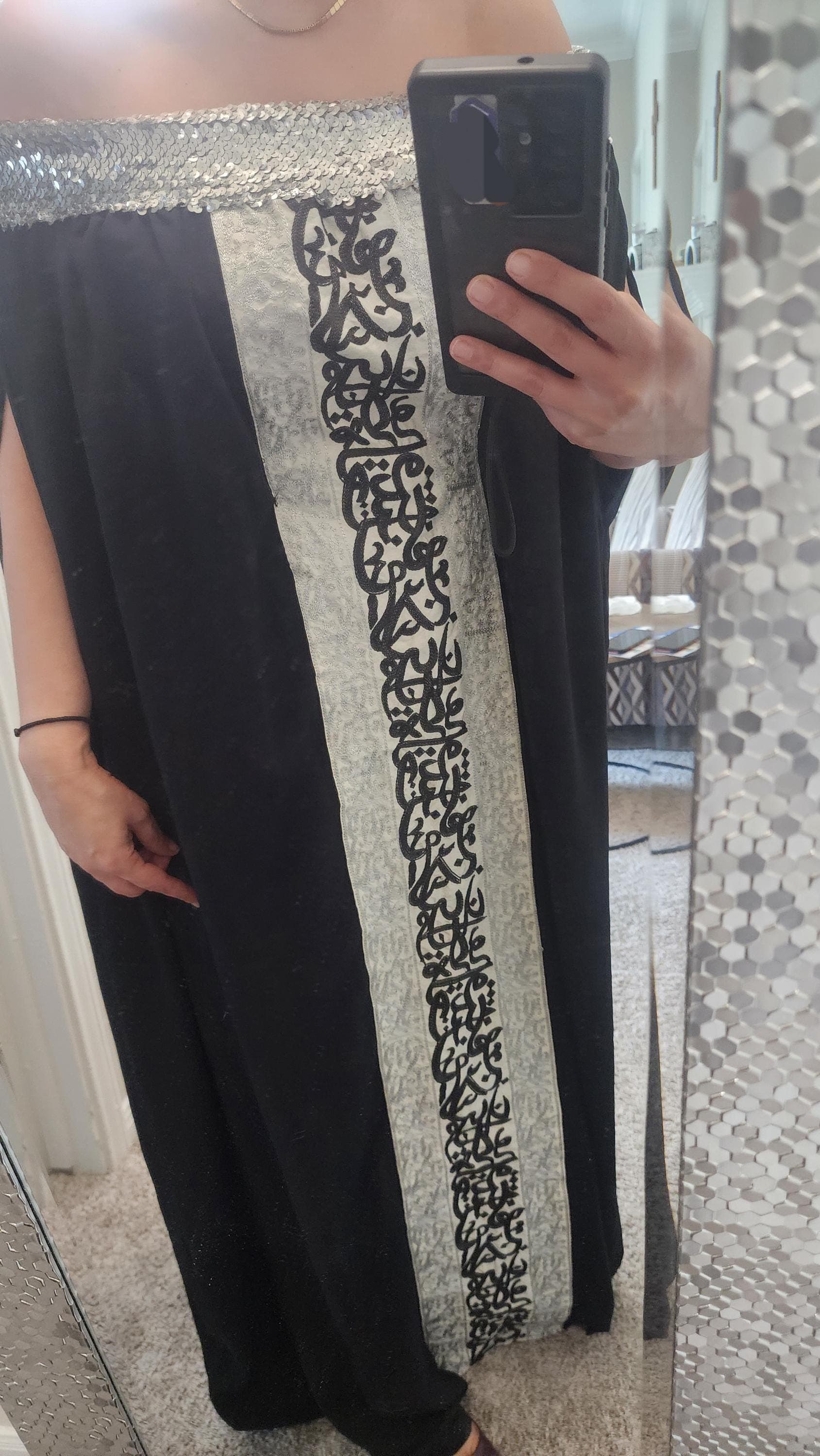 Off-the-Shoulder Kaftan Gown – Black Maxi Dress with Silver Arabic Calligraphy - image 4