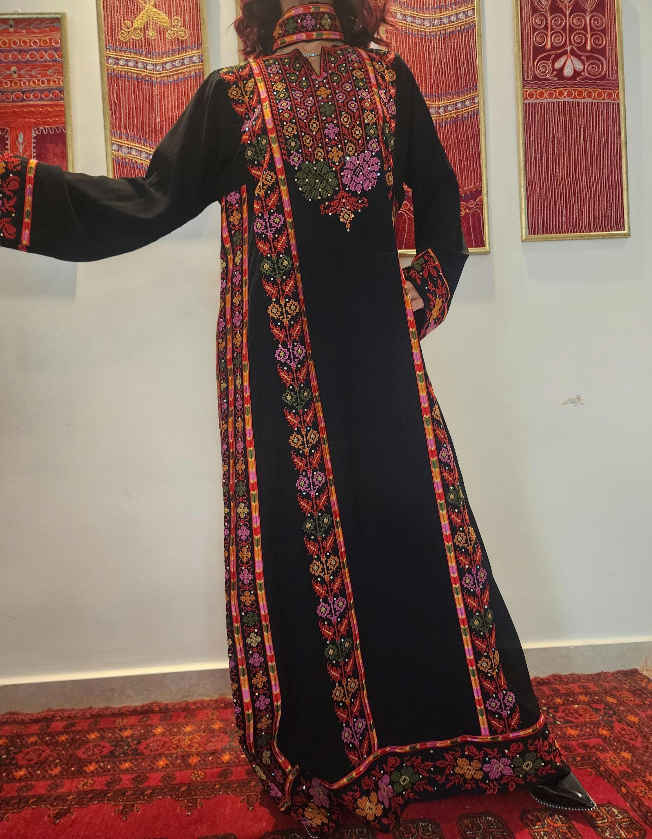 Thobe dress,bedouin dress machine embroidery, Palestinian jordanian colourful thawb - image 5