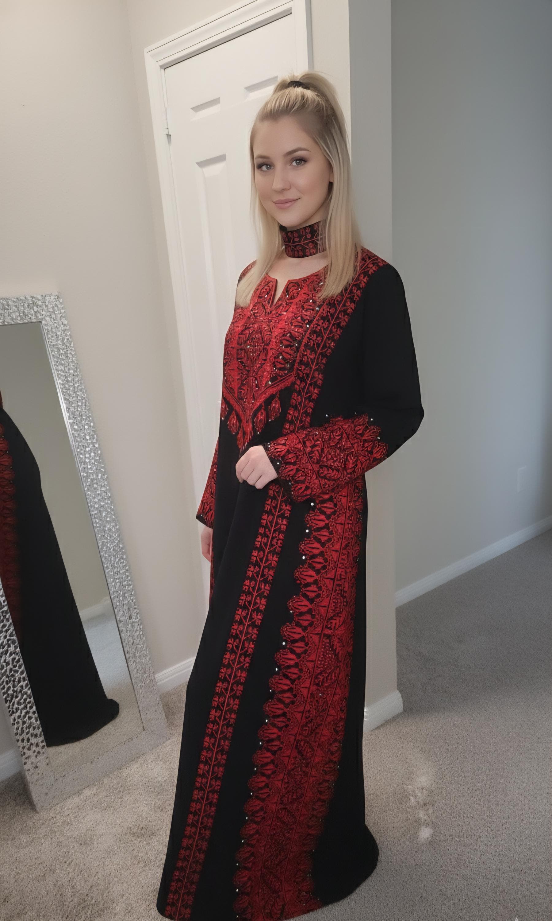 Thobe dress,bedouin dress machine embroidery, Palestinian jordanian thawb - image 3