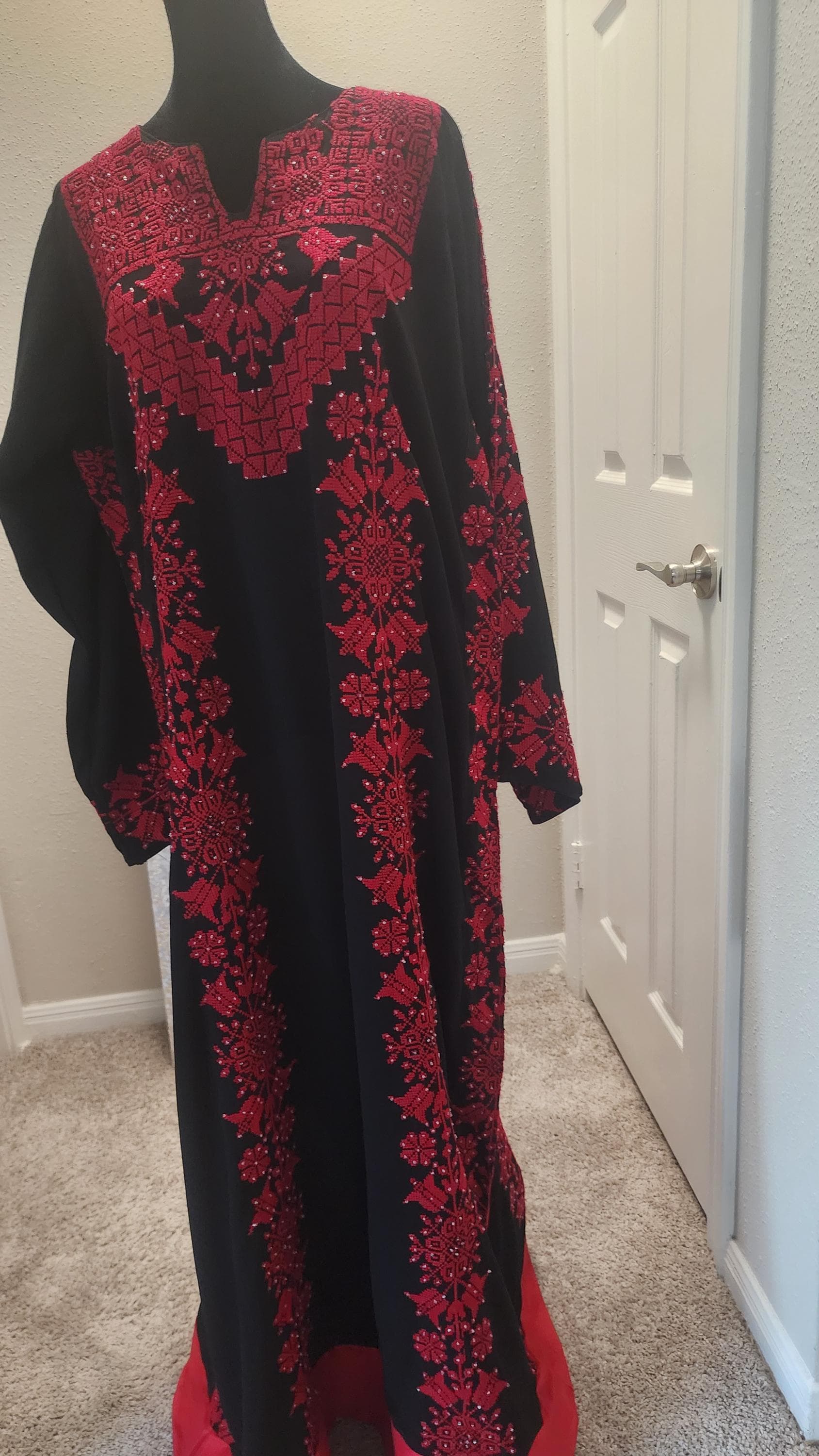 Hand embroidered hand beaded Palestinian jordanian dress | Handmade Tatreez Thobe - image 5