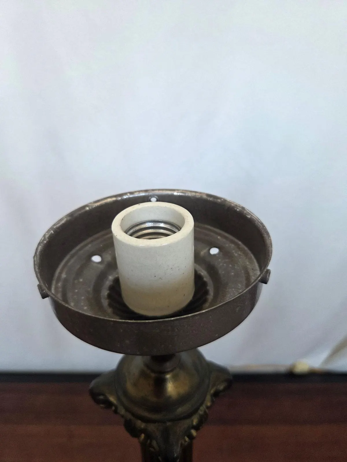 Antique 1920s Cast Spelter Neoclassical Boudoir Globe Table Lamp 4" Fitter - image 3