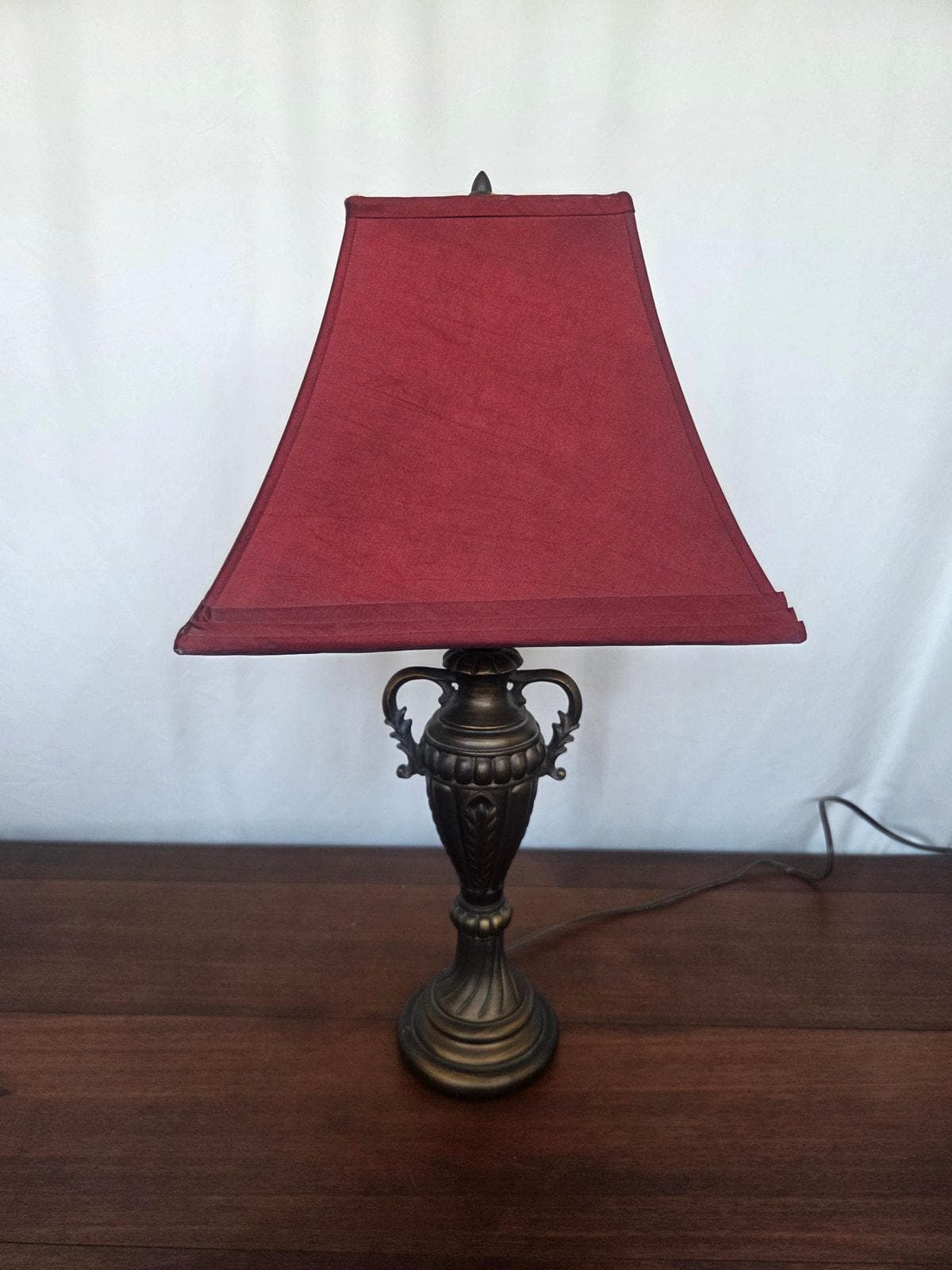 Vintage 1960s Chalkware Bronze Urn Table Lamp w/ Red Shade Hollywood Regency