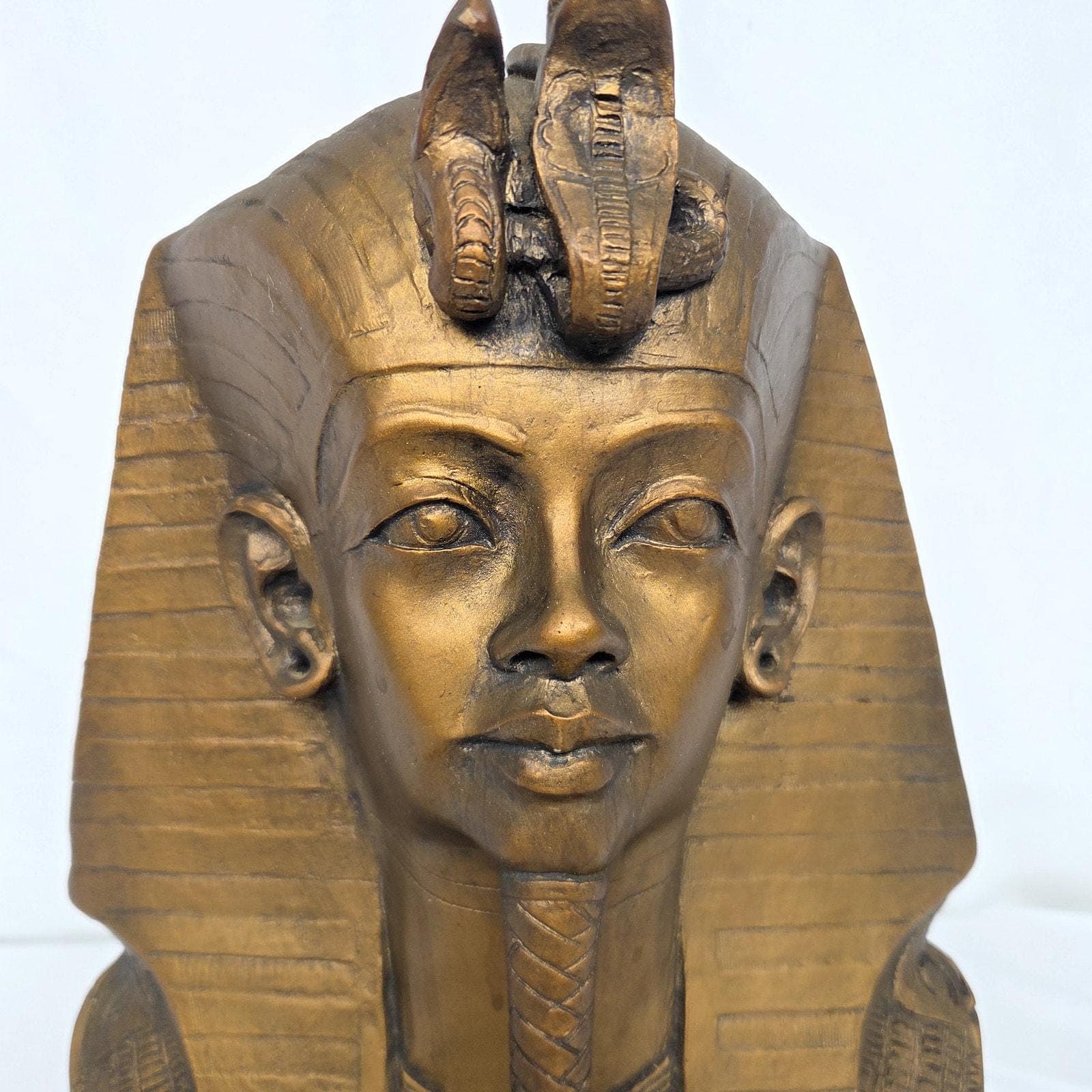 Austin Productions 1977 King Tut Bust AP1920 Gold Egyptian Revival 14" - image 4