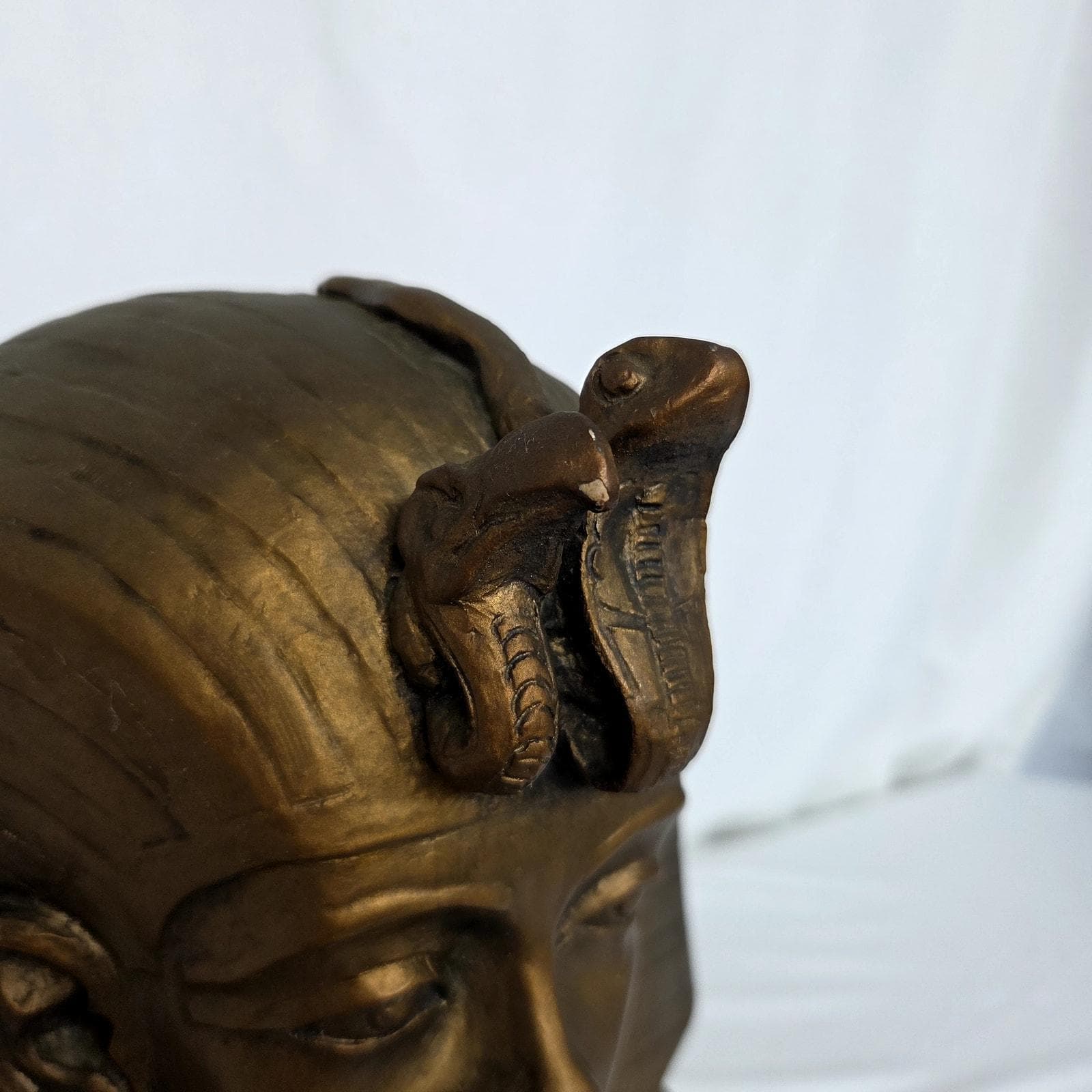 Austin Productions 1977 King Tut Bust AP1920 Gold Egyptian Revival 14" - image 2