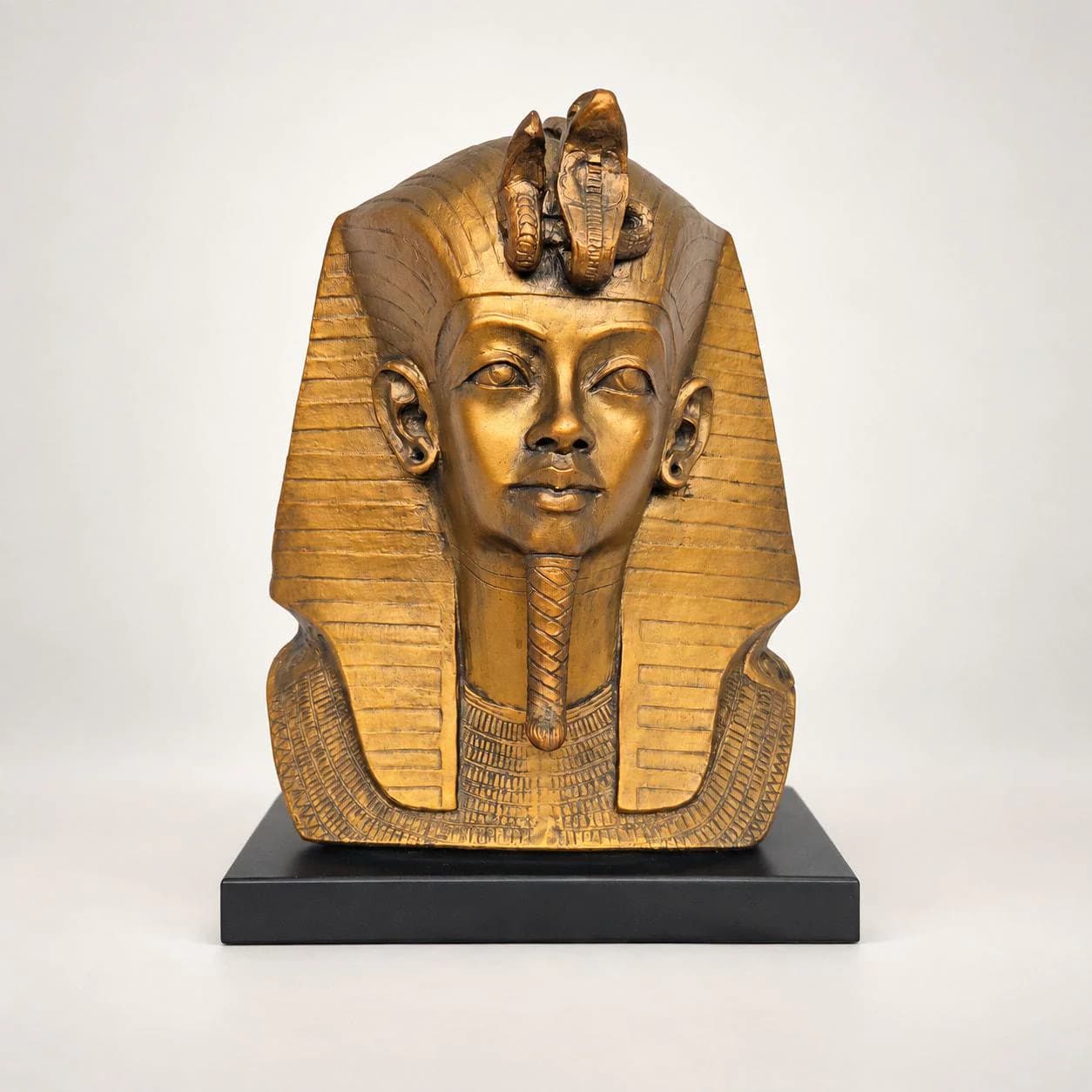 Austin Productions 1977 King Tut Bust AP1920 Gold Egyptian Revival 14"