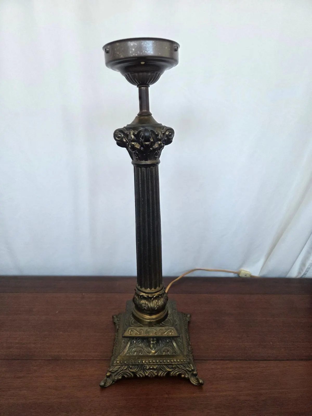 Antique 1920s Cast Spelter Neoclassical Boudoir Globe Table Lamp 4" Fitter