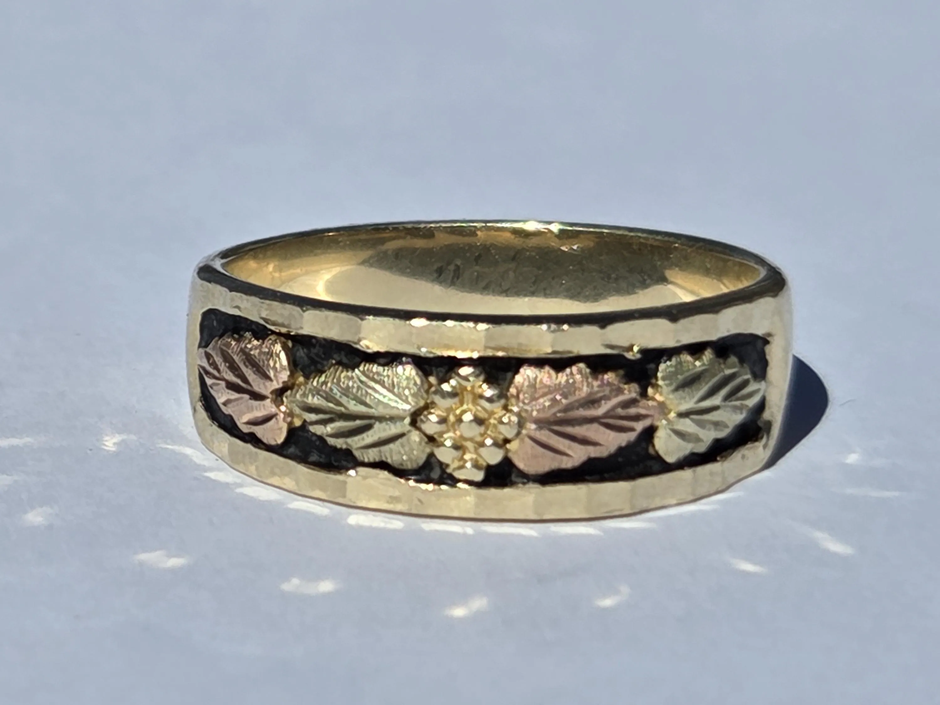 Vintage Landstrom’s Black Hills Gold Ring, 10k, Tri-Color Leaf Grape Motif, Size 10.5
