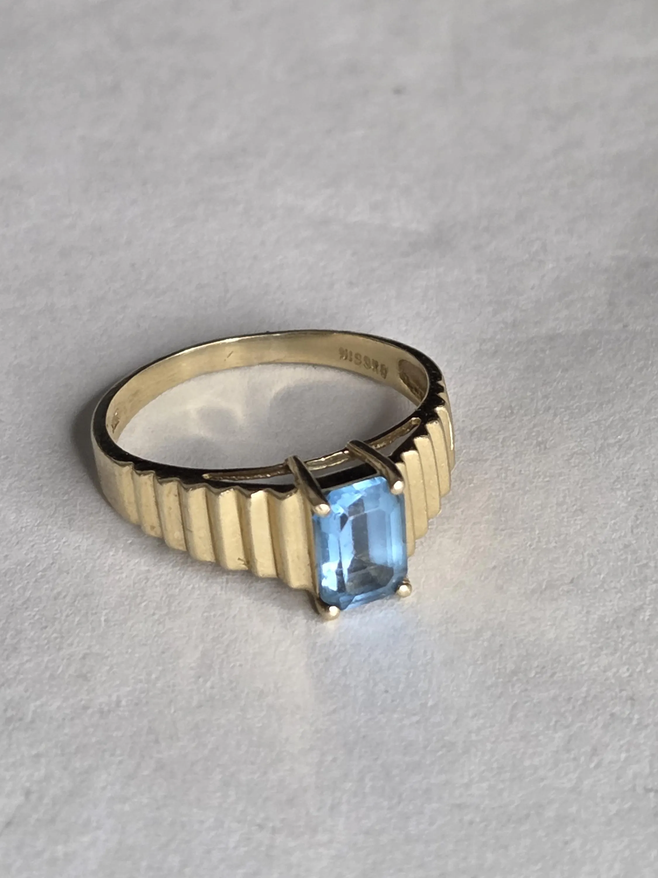Vintage Nissko 14K Gold Blue Topaz Ring | Mid-Century Modern Design