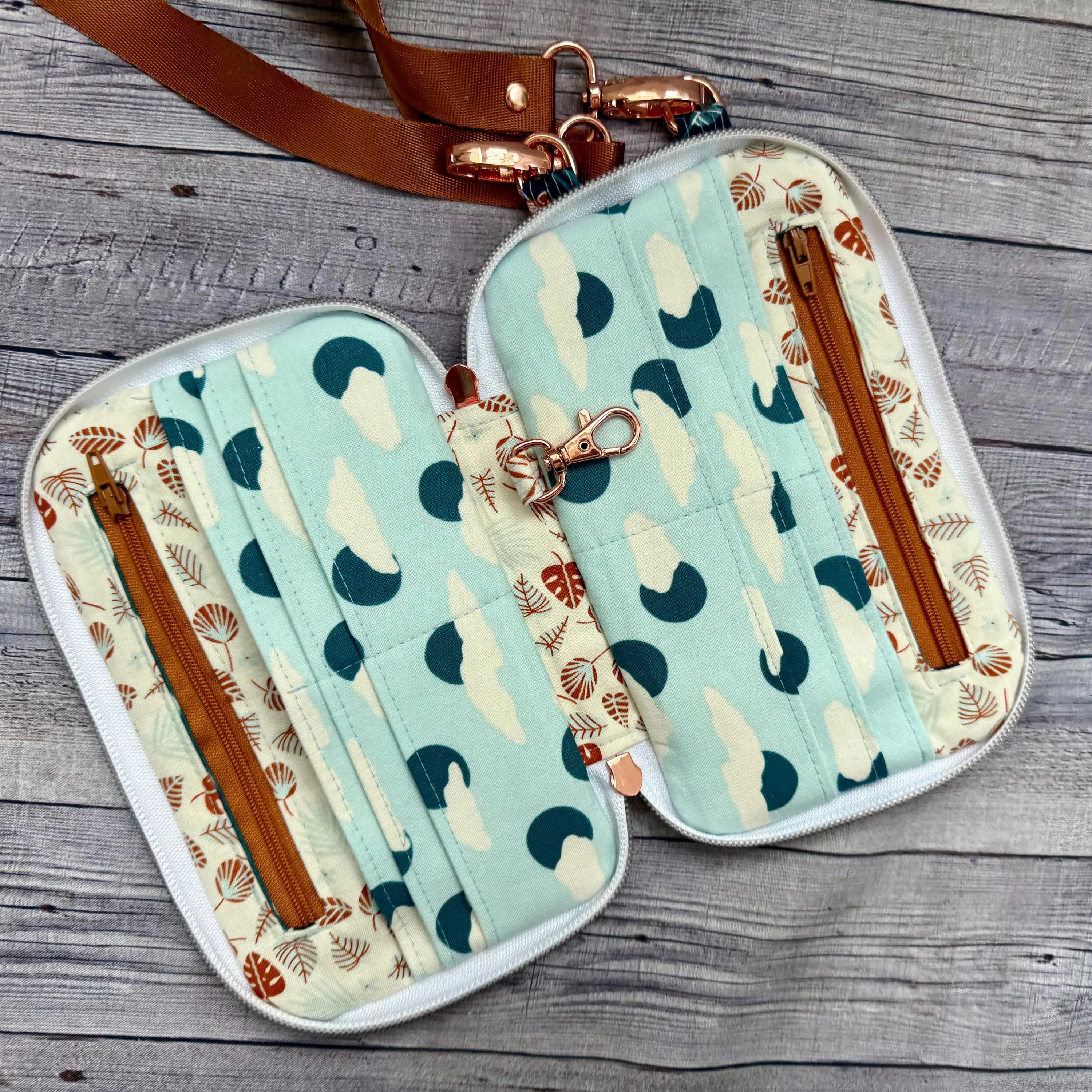 Safari Crossbody Wallet: Tiger Print, Cotton & Steel, Rose Gold Hardware - image 4