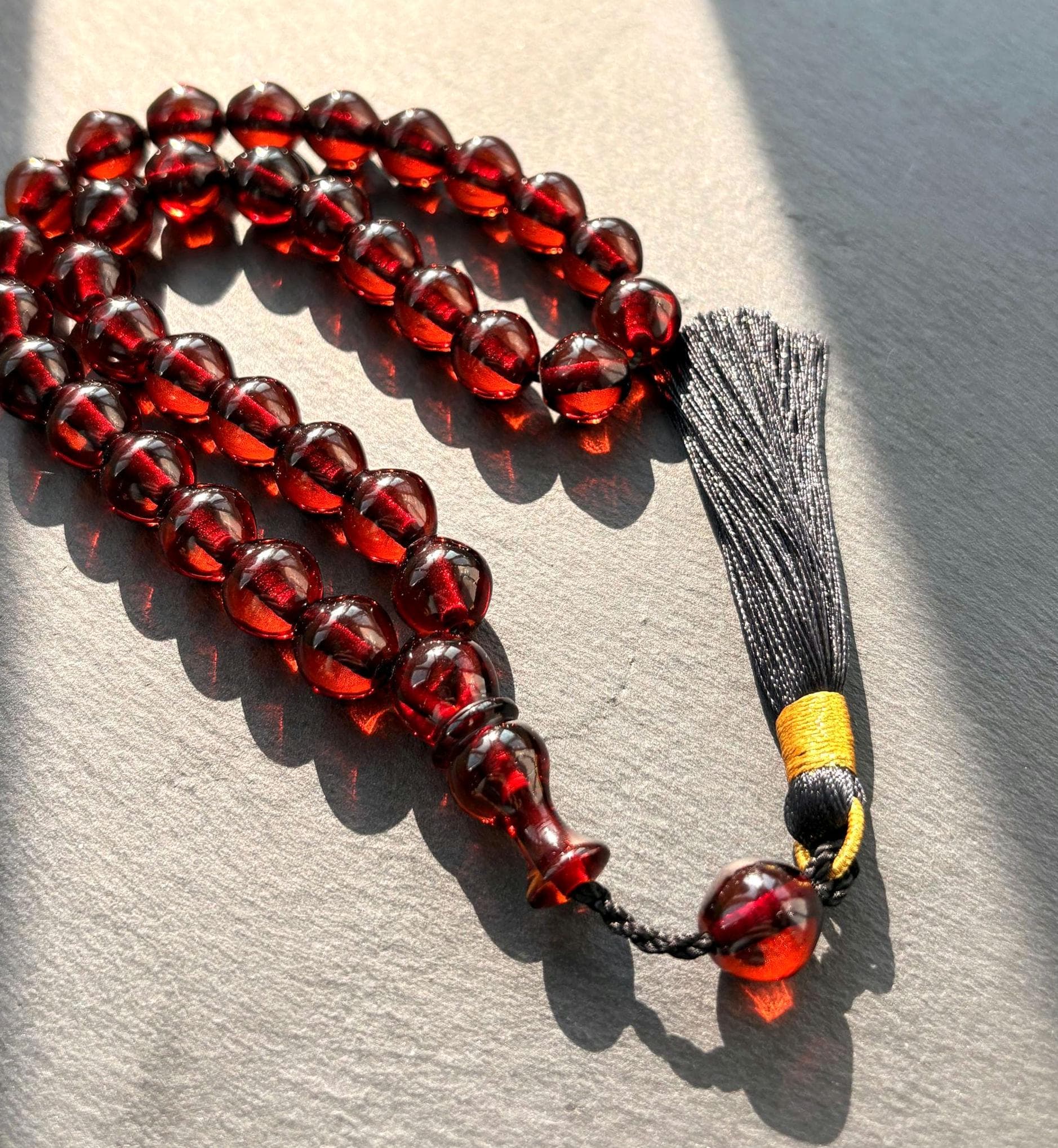 Pressed Amber Style Tasbih – 33 Resin Islamic Prayer Beads, Muslim Rosary - image 4