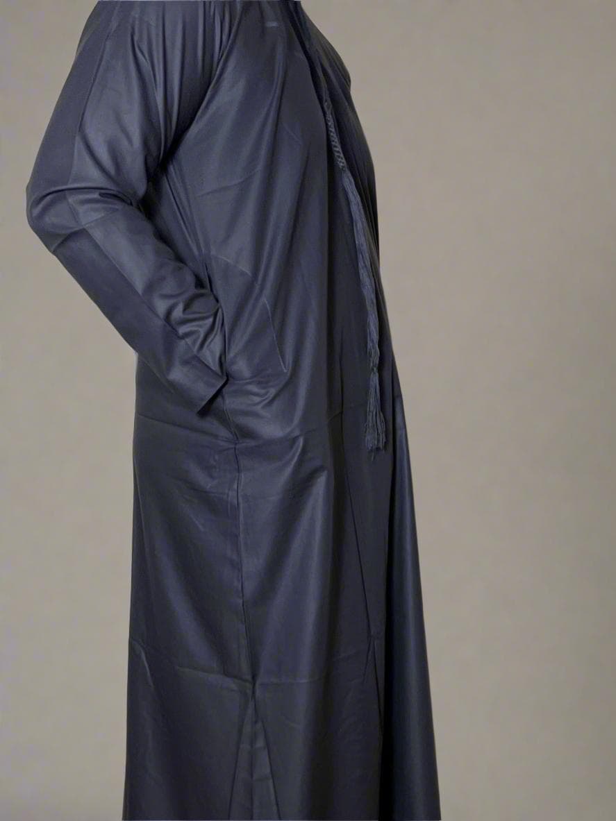 Emirati Thobe