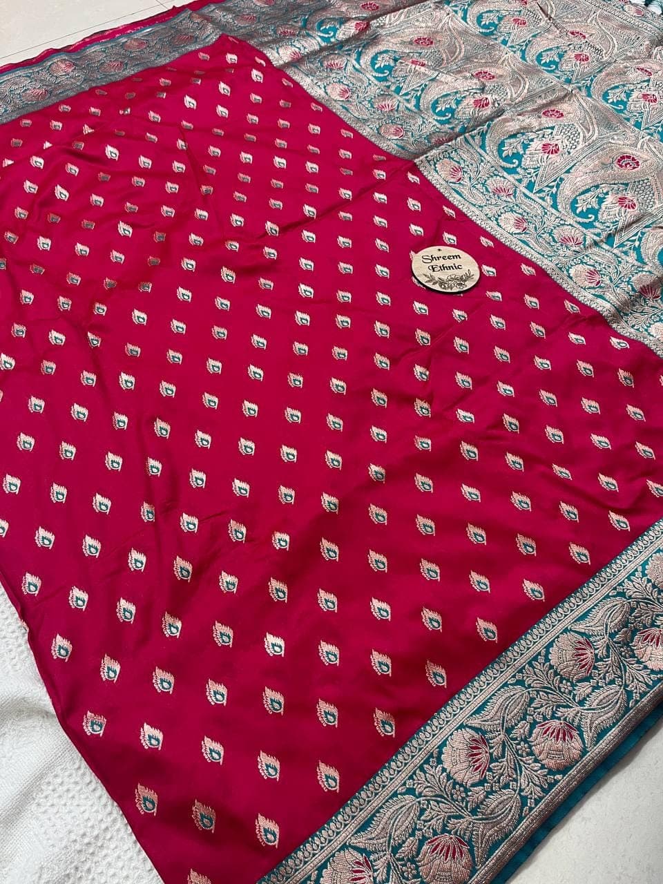 Handwoven Banarasi Silk Saree with Meenakari Zari Work – Traditional Indian Wedding Festive Outfit - image 3
