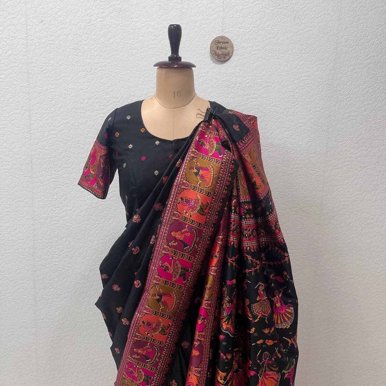 Soft Rajwadi Pashmina Silk Saree | Kashmiri Thread Woven Pallu | Zari Border