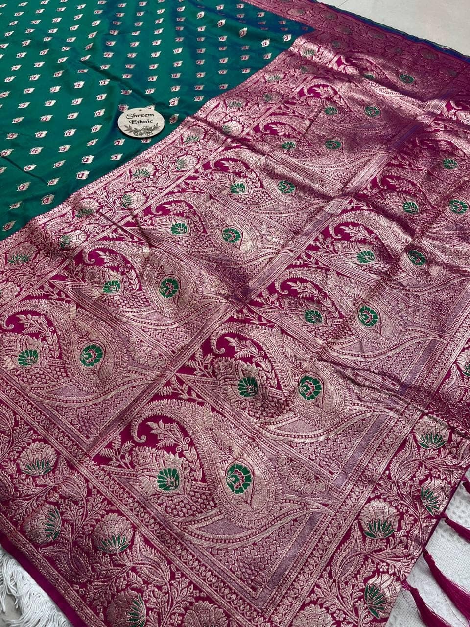 Soft Banarasi Silk Saree: Meenakari Zari Woven Bridal Wedding Reception Wear - image 5