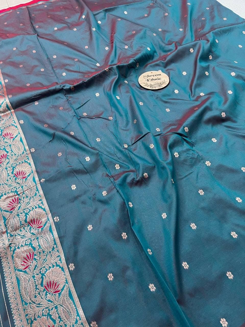 Handwoven Banarasi Silk Saree with Meenakari Zari Work – Traditional Indian Wedding Festive Outfit - image 5