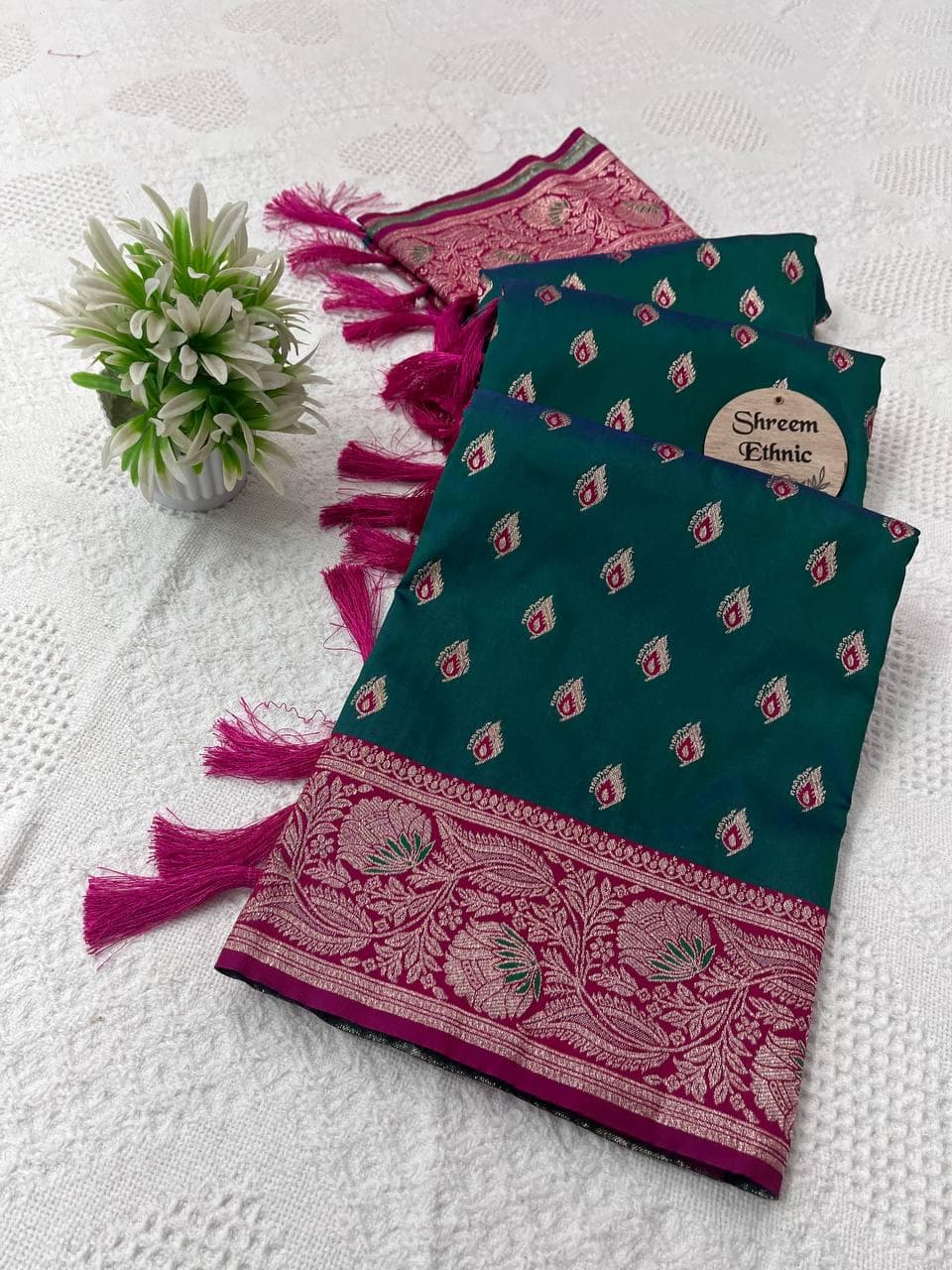 Soft Banarasi Silk Saree: Meenakari Zari Woven Bridal Wedding Reception Wear - image 3