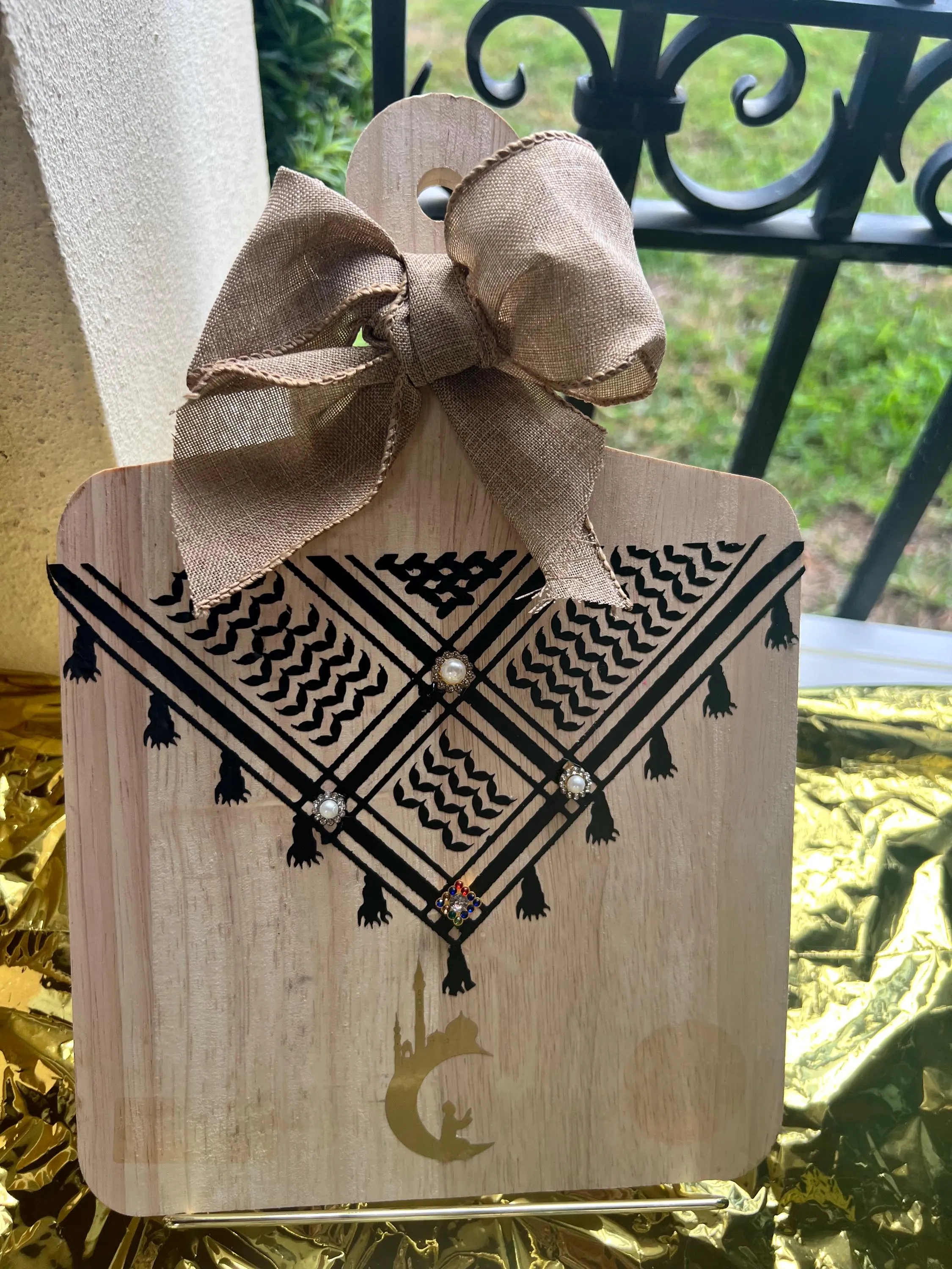 Handcrafted Keffiyeh Wood Decor, Palestinian Gift