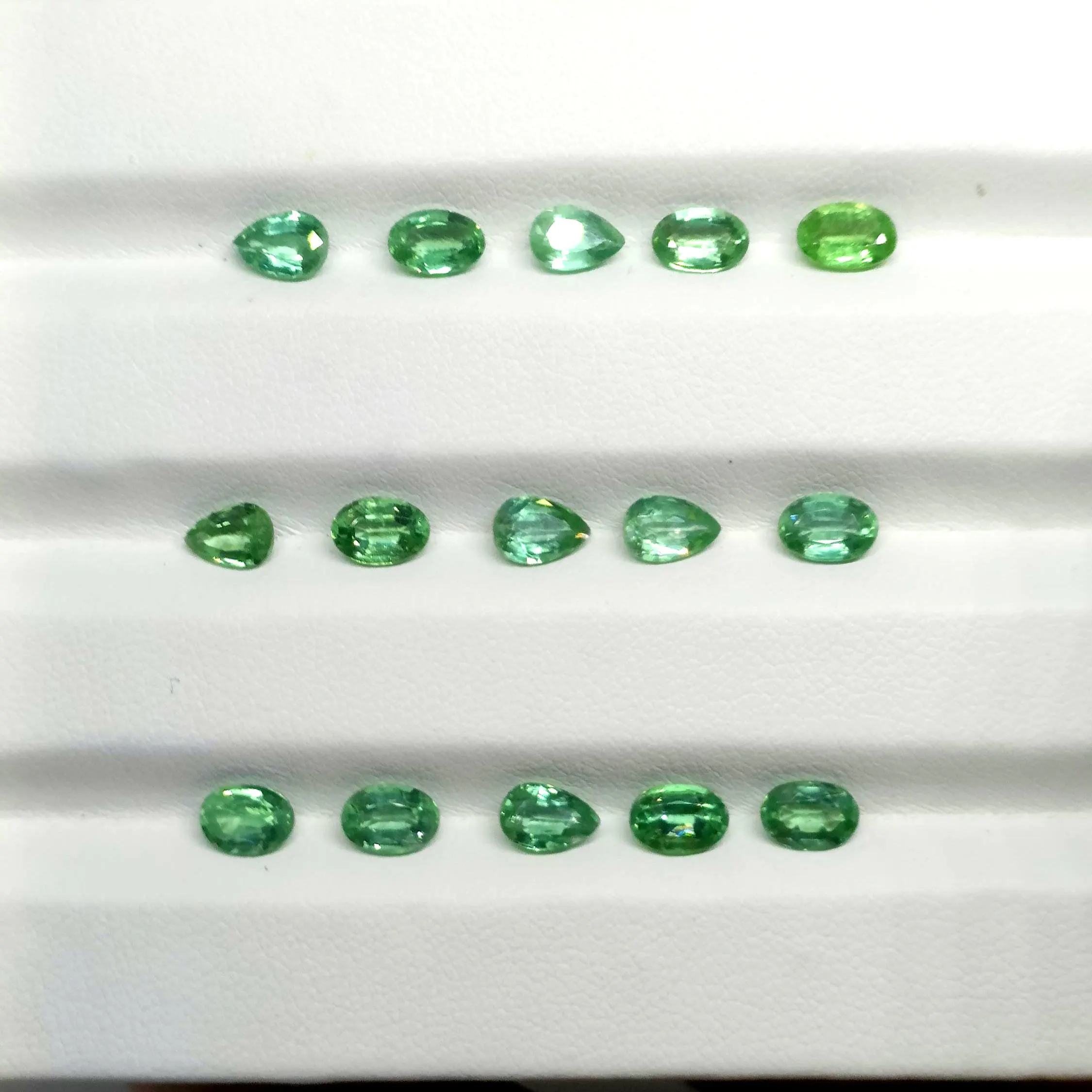 Natural Green Kyanite Gemstone Faceted 6x4mm  Oval Pear Emerald Cut